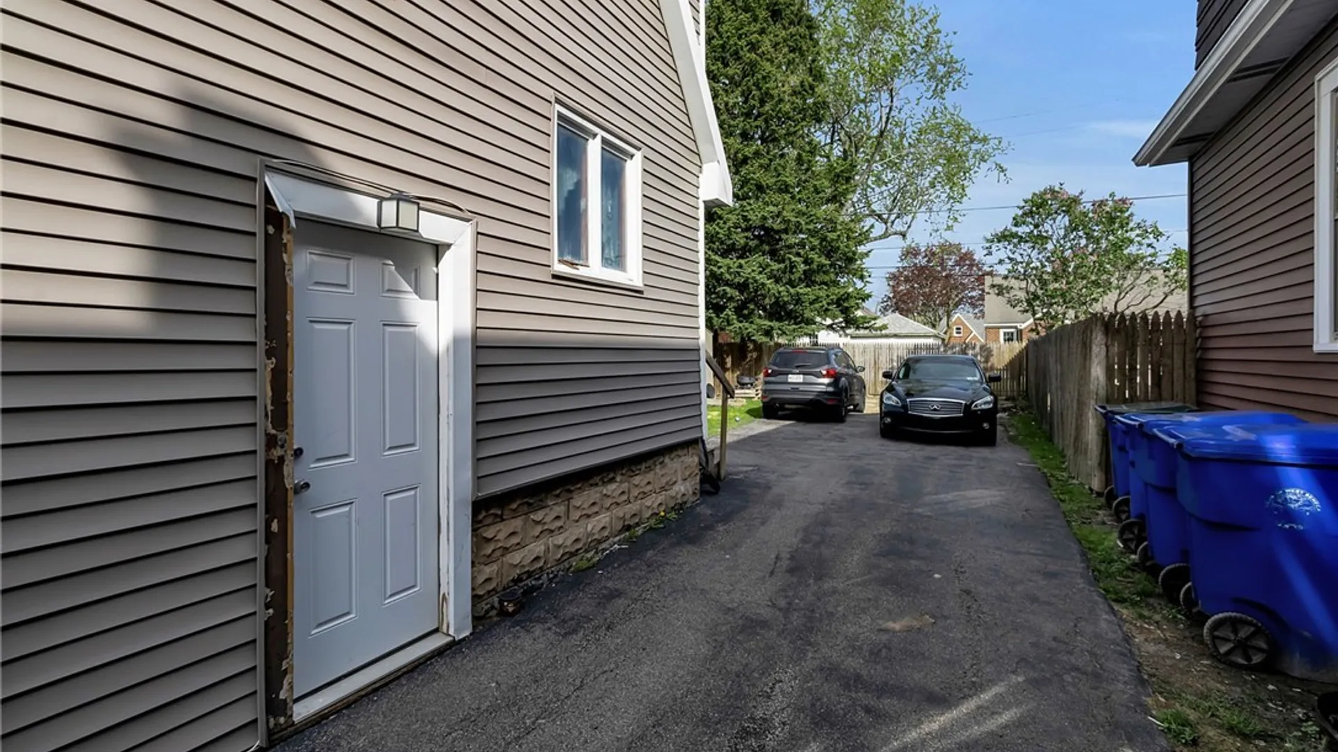 Property at 73 Columbia Parkway, West Seneca, NY 14224 6