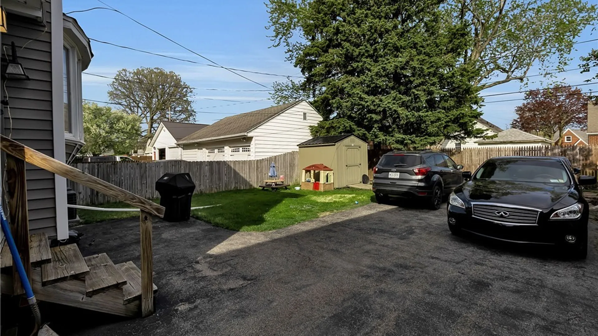 Property at 73 Columbia Parkway, West Seneca, NY 14224 7