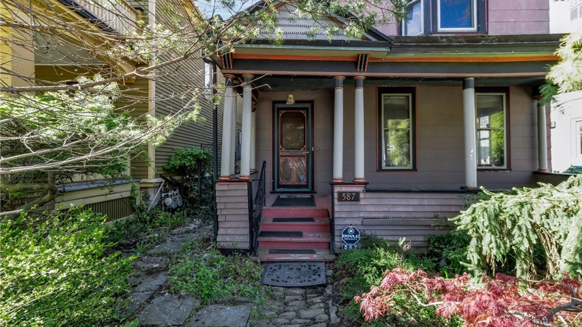 Property at 587 Breckenridge Street, Buffalo, NY 14222 2