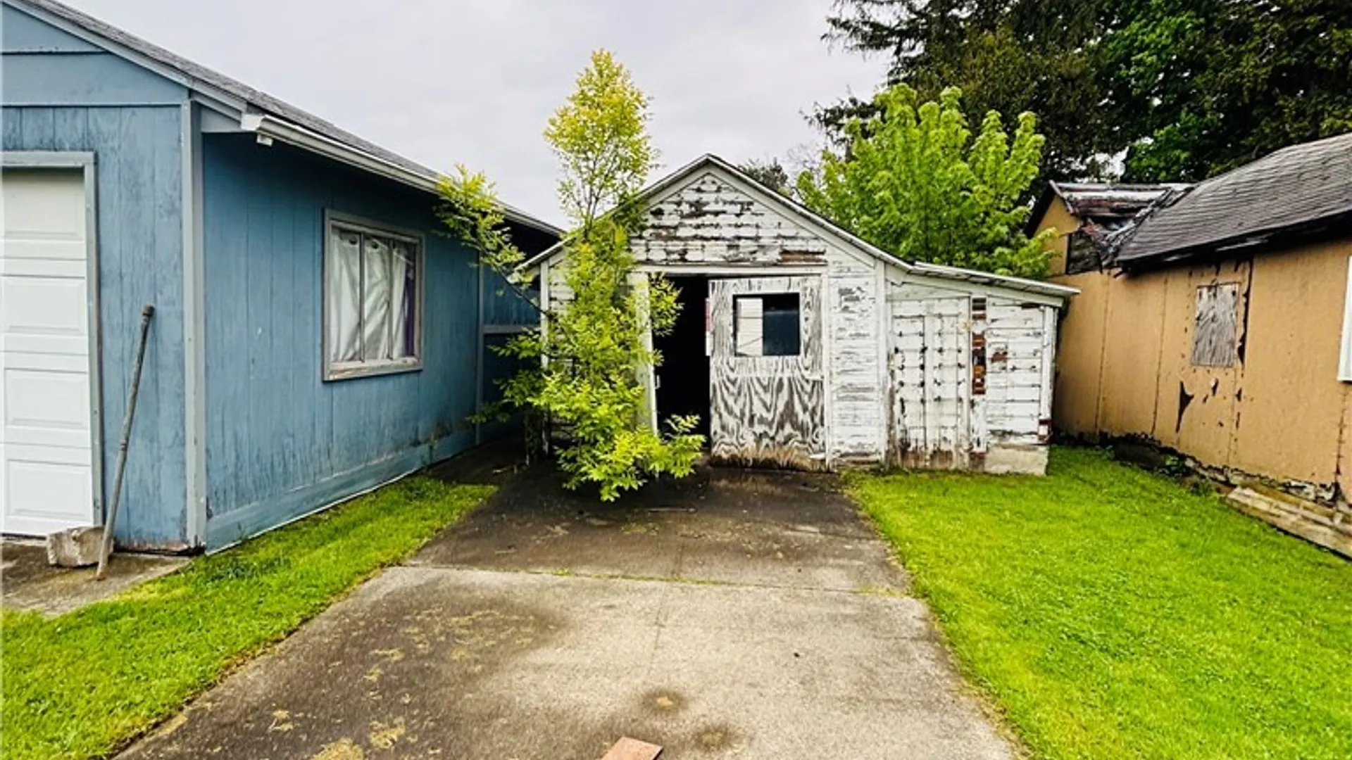 Property at 105 Sisson Street, Dunkirk, NY 14048 8