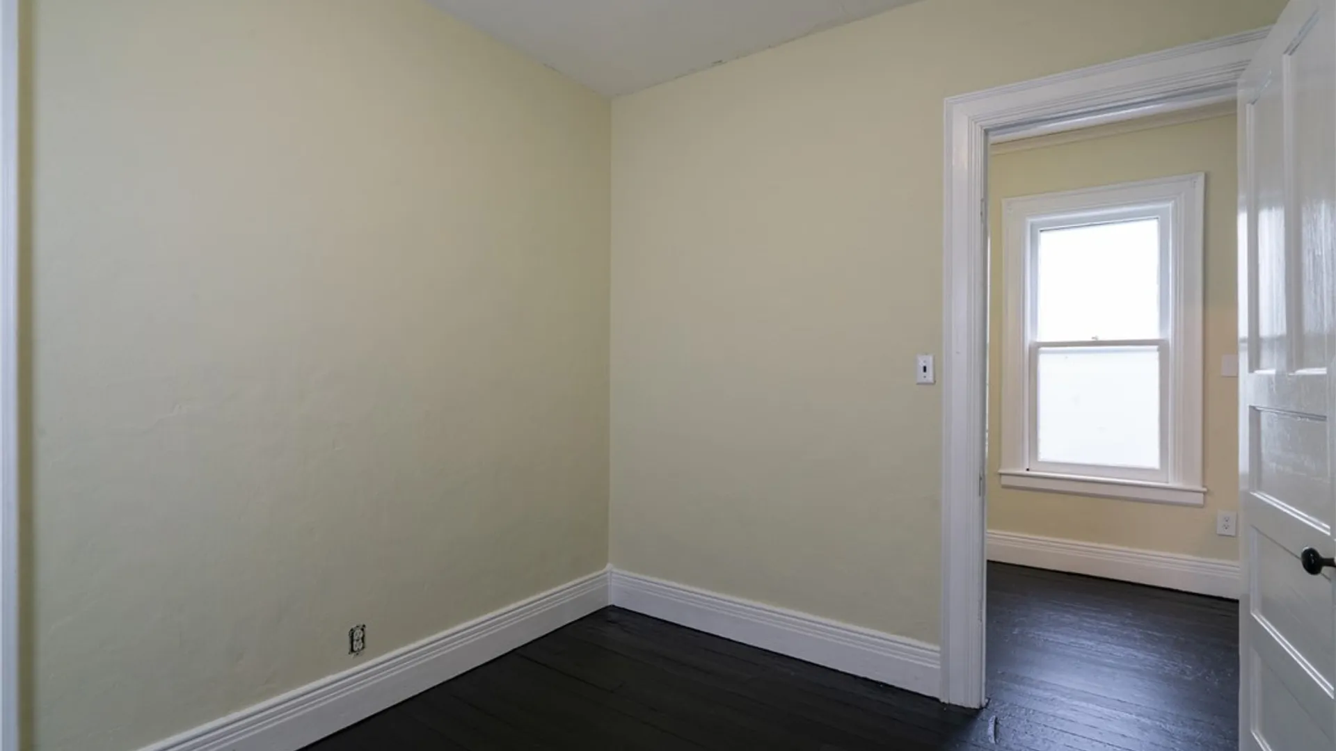 Property at 299 Delavan Ave Avenue, Buffalo, NY 14213 29