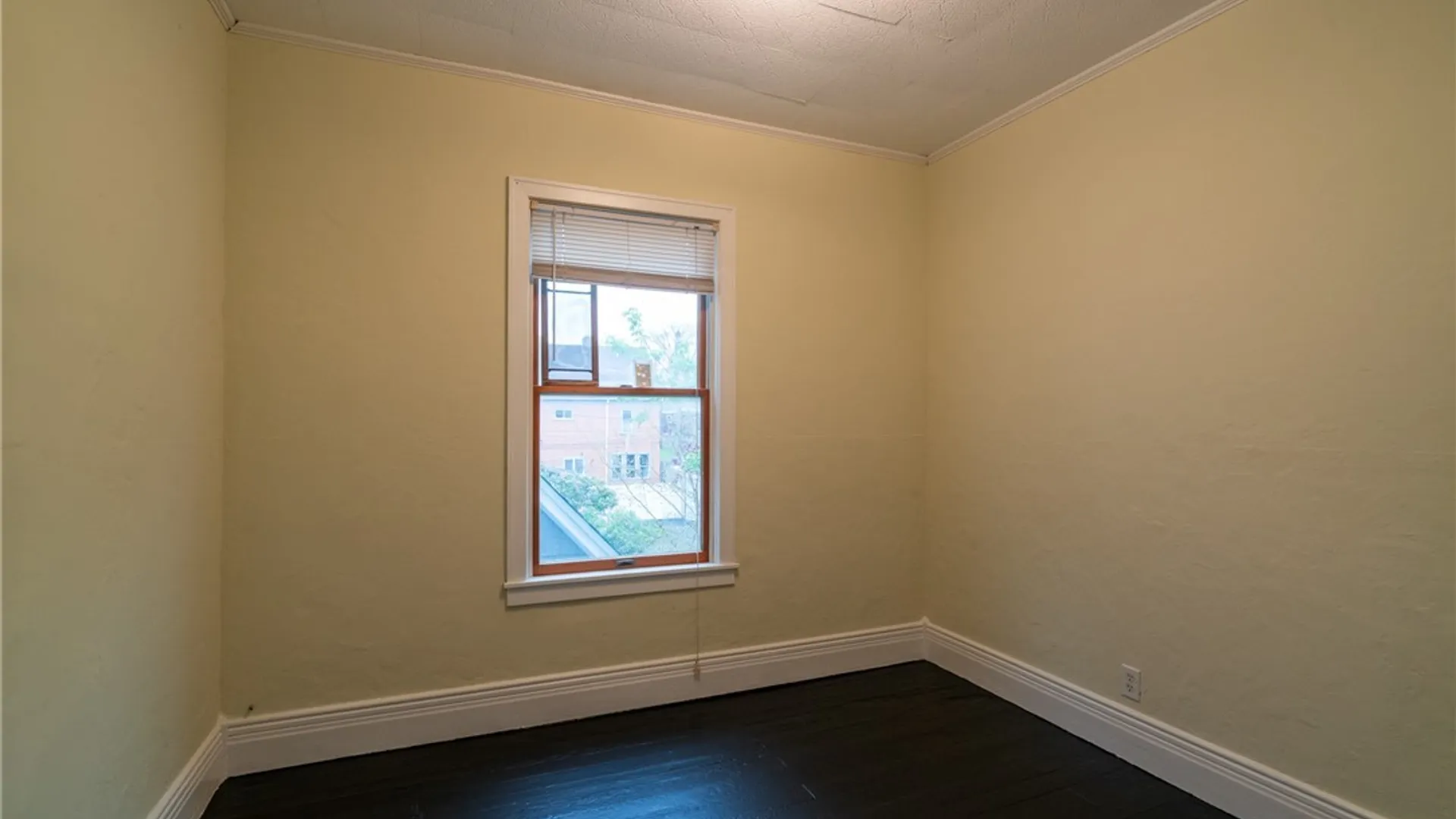 Property at 299 Delavan Ave Avenue, Buffalo, NY 14213 30