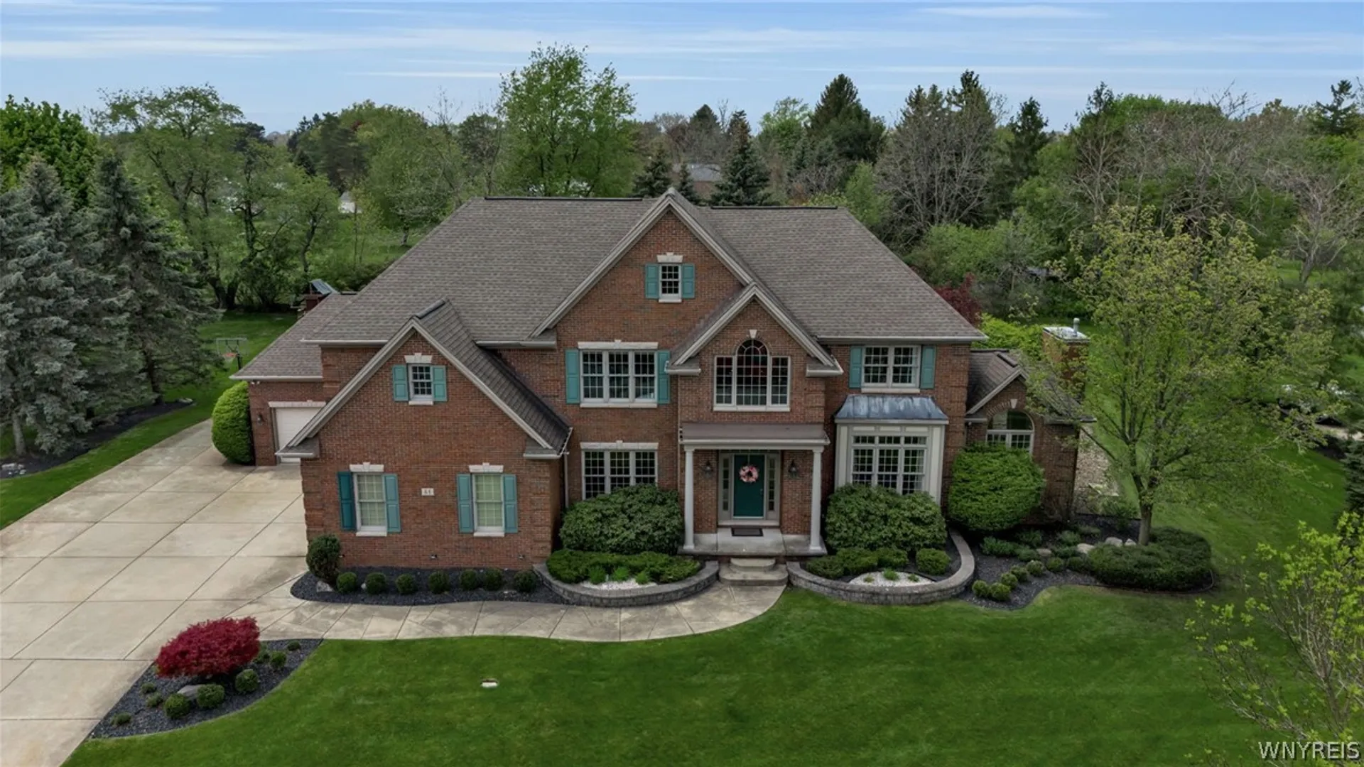 Property at 84 Beresford Court, Amherst, NY 14221 3