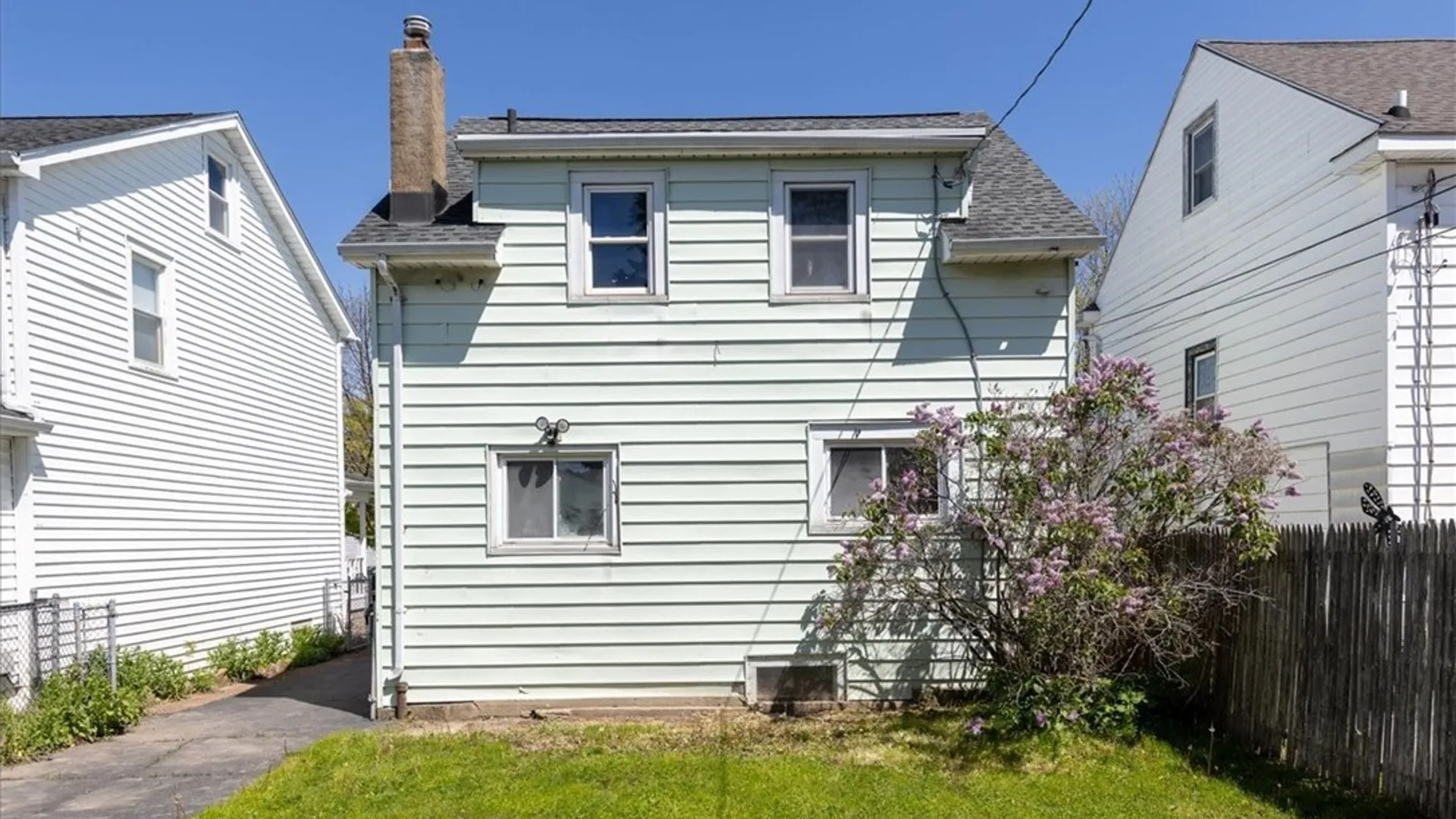 Property at 250 Shepard Avenue, Tonawanda, NY 14217 16