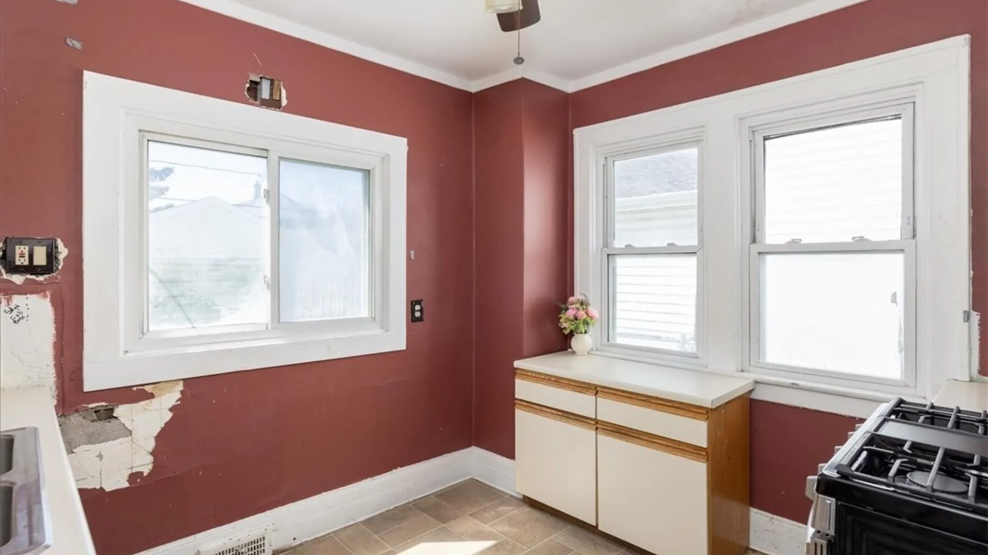 Property at 250 Shepard Avenue, Tonawanda, NY 14217 8