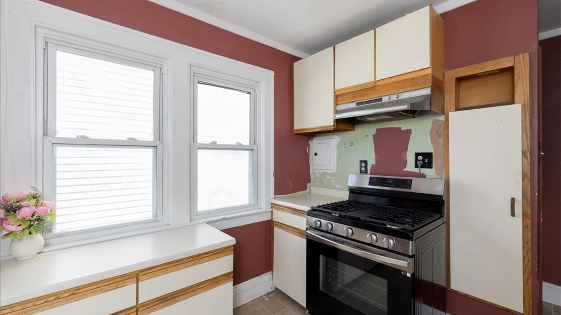Property at 250 Shepard Avenue, Tonawanda, NY 14217 9