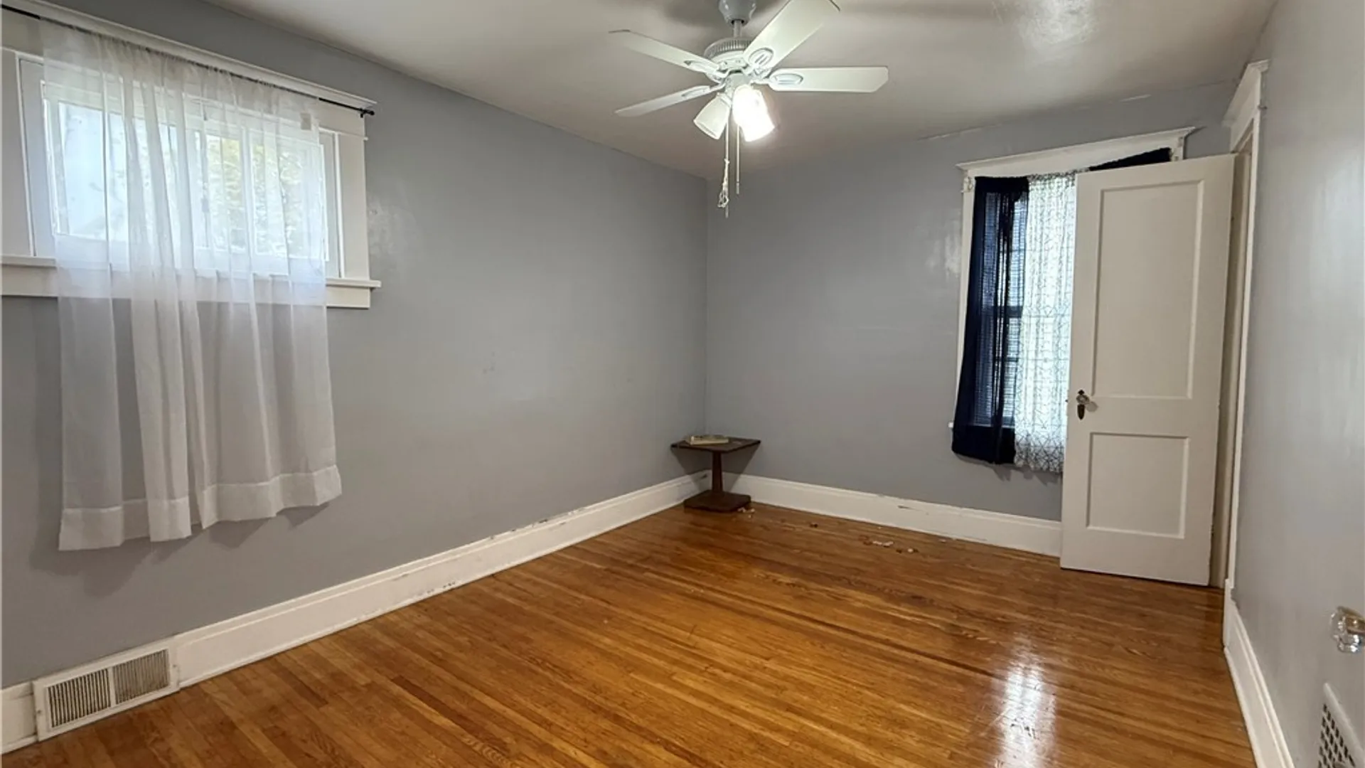 Property at 2 Rowan Road, Cheektowaga, NY 14215 5