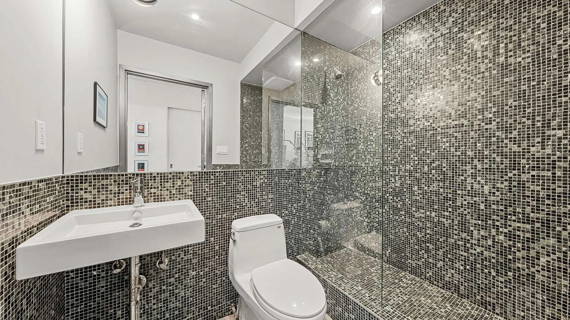 Property at 367 West 49th Street, New York, NY 10023 4