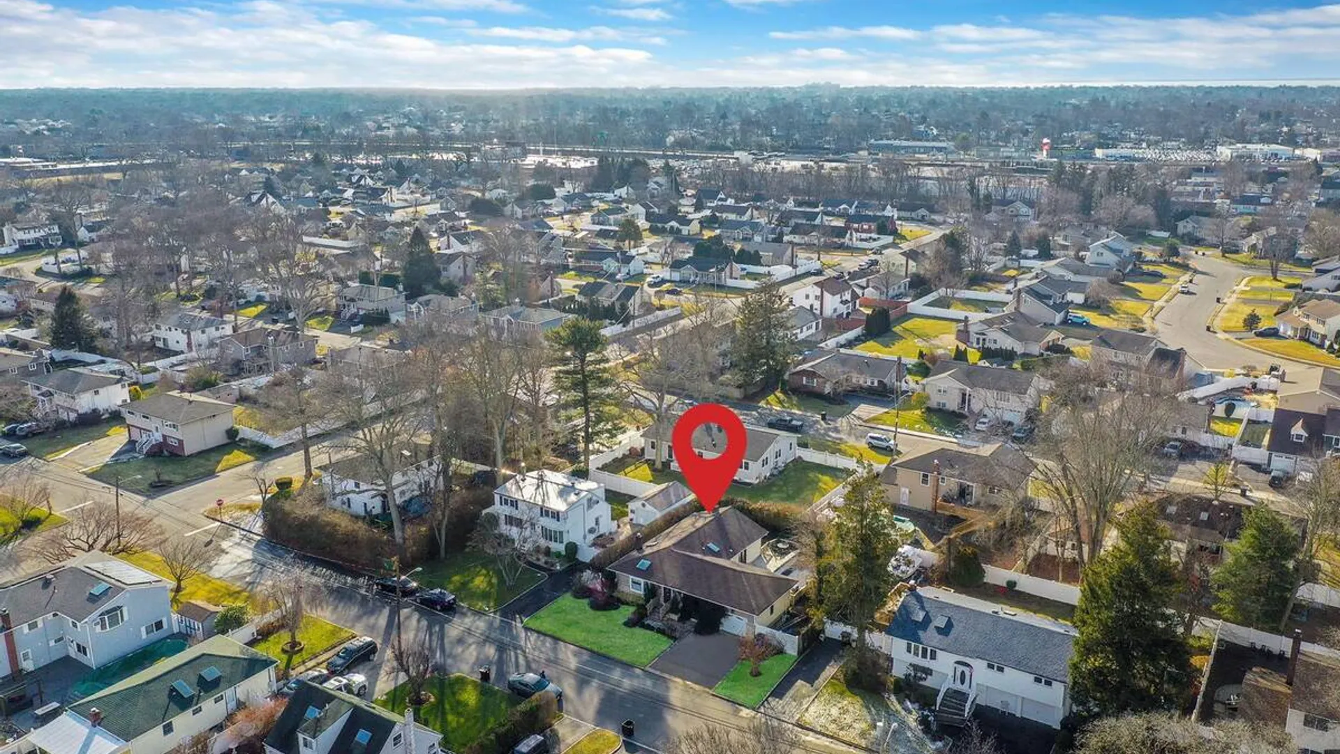Property at 1616 Madison Avenue, West Islip, NY 11795 39