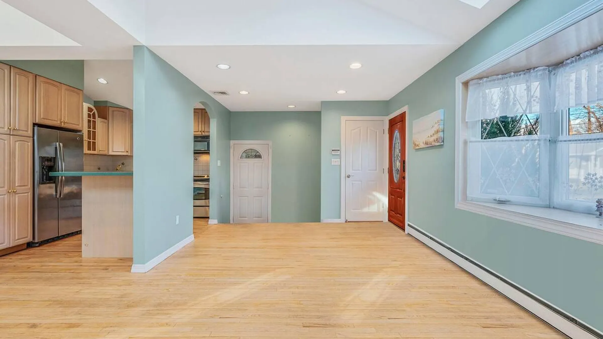 Property at 1616 Madison Avenue, West Islip, NY 11795 6