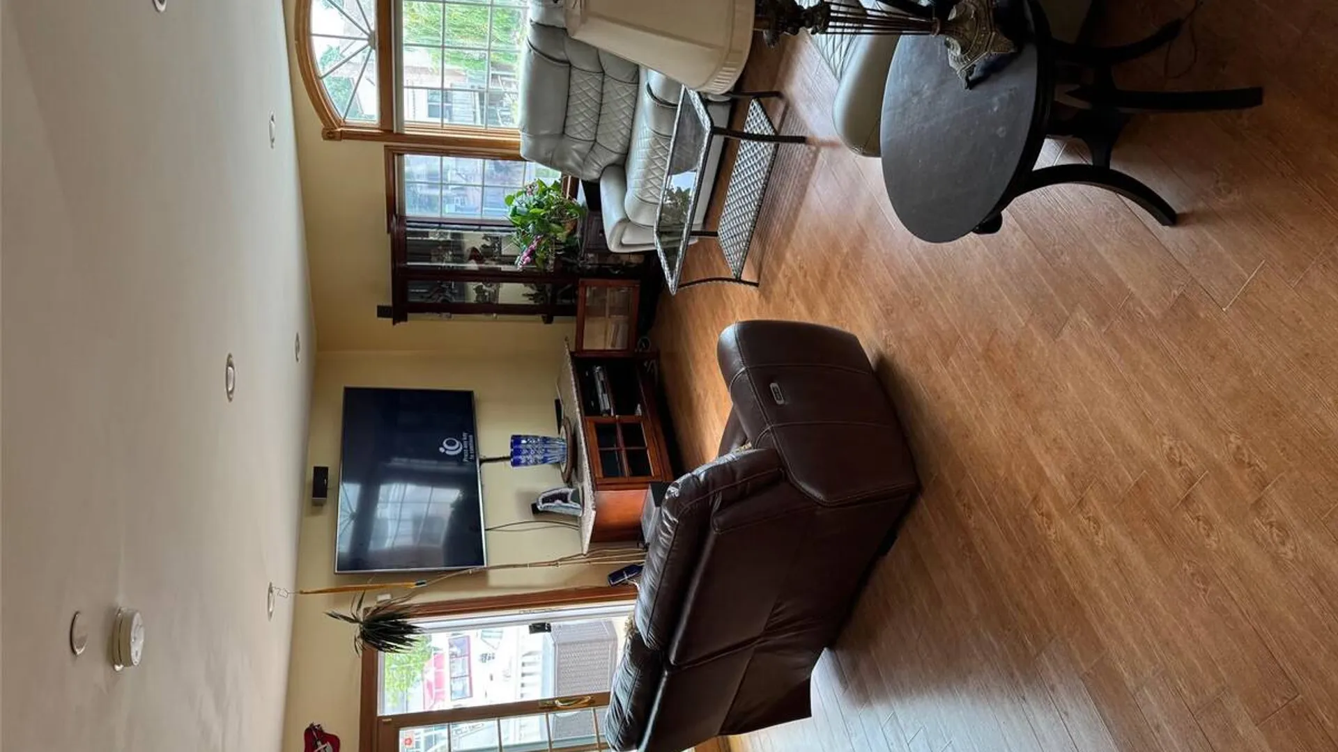 Property at 729 S 9th Street, Lindenhurst, NY 11757 10