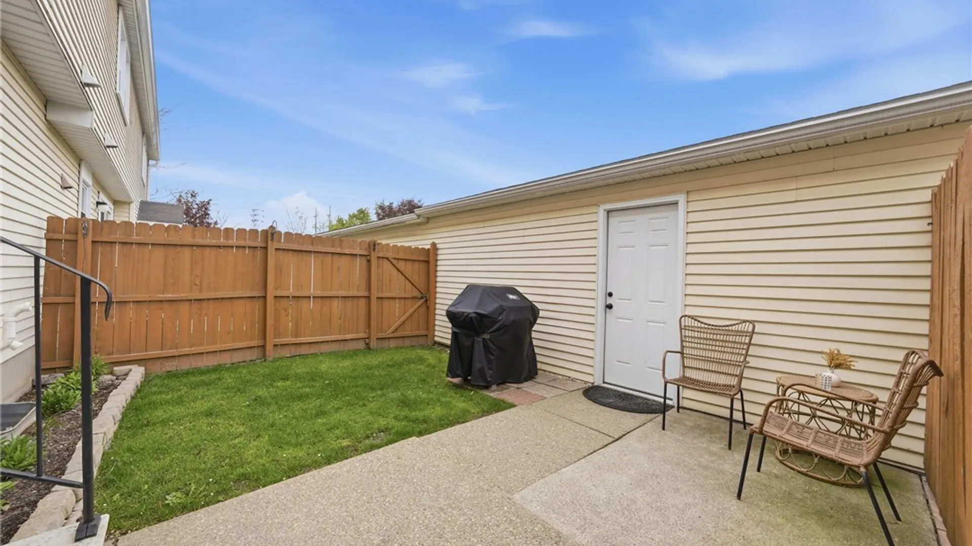 Property at 240 Wimbledon Court, West Seneca, NY 14224 38