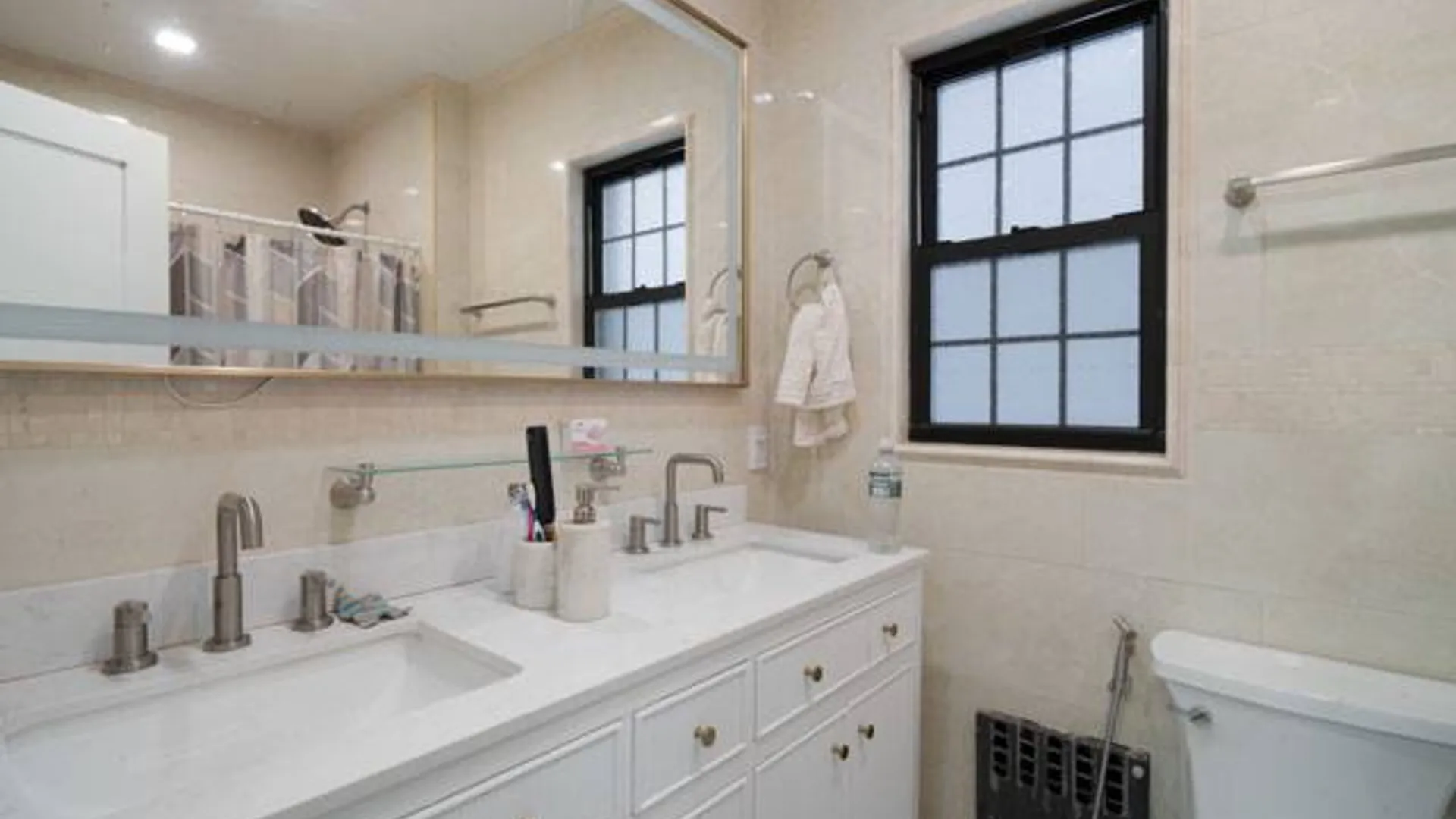 Property at 1144 E 37th St, Brooklyn, NY 11210 20