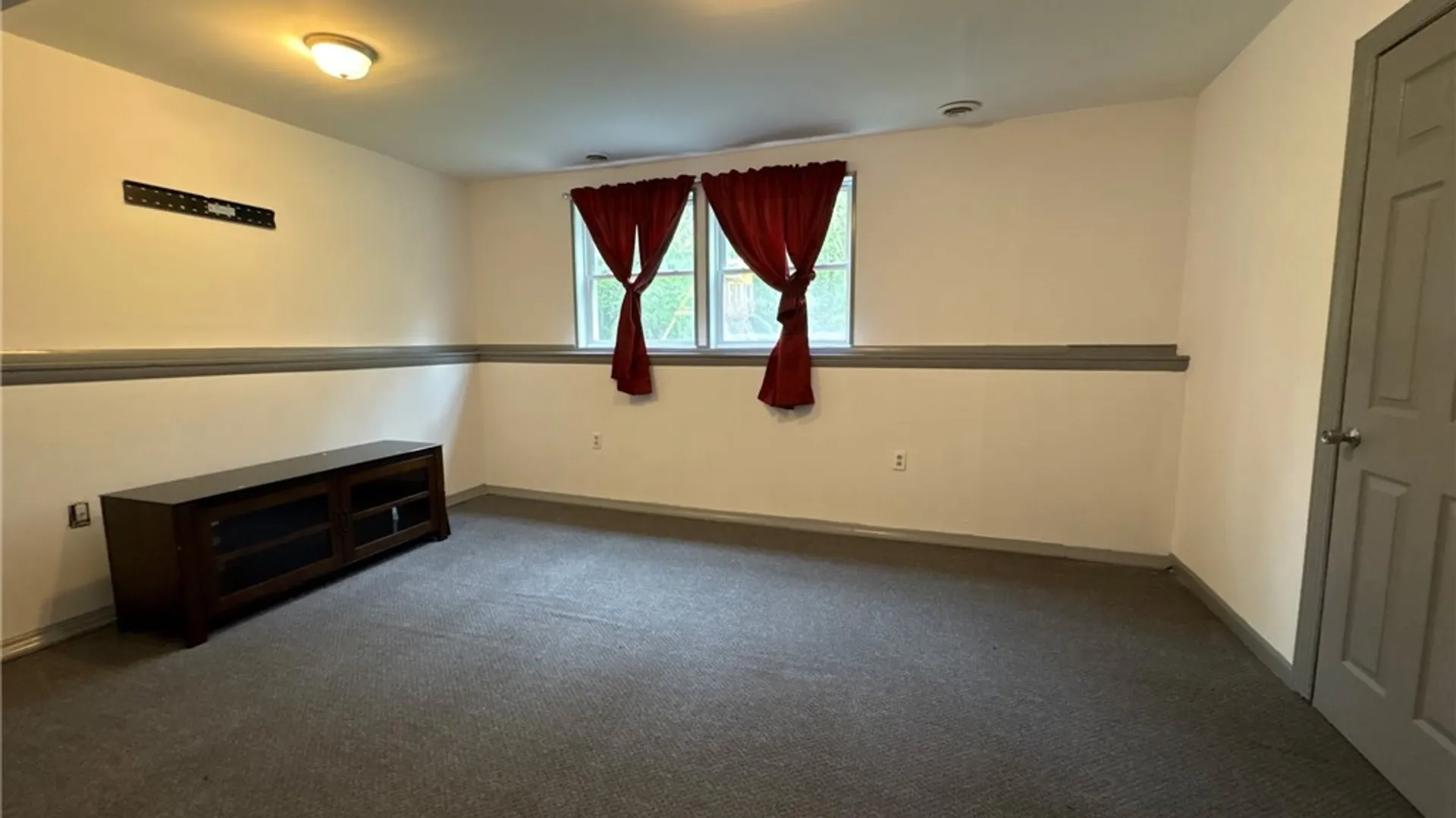 Property at 301 Levitt Street, Rome, NY 13440 18