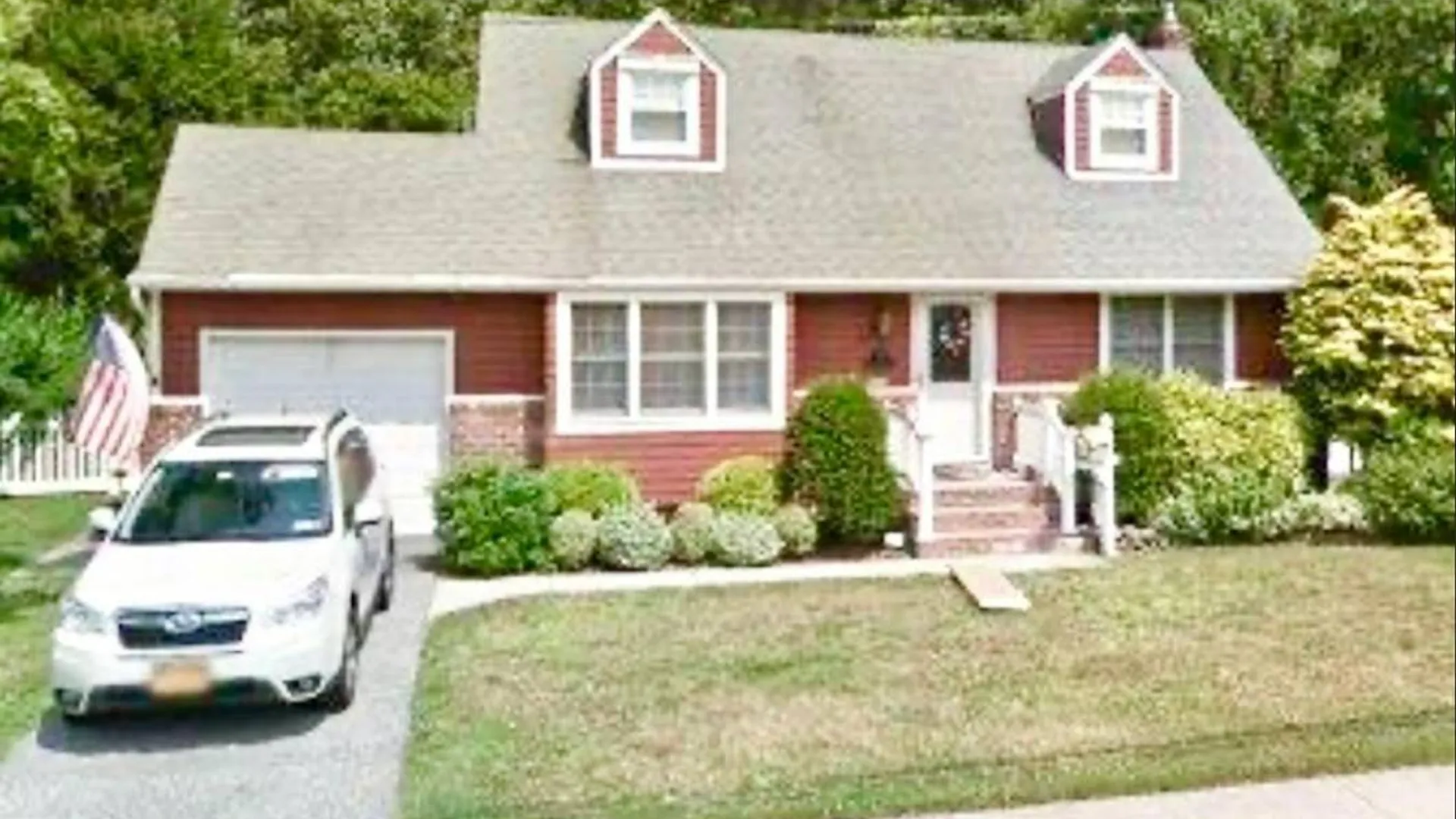 Property at 57 Birchbrook Dr, Smithtown, NY 11787 26