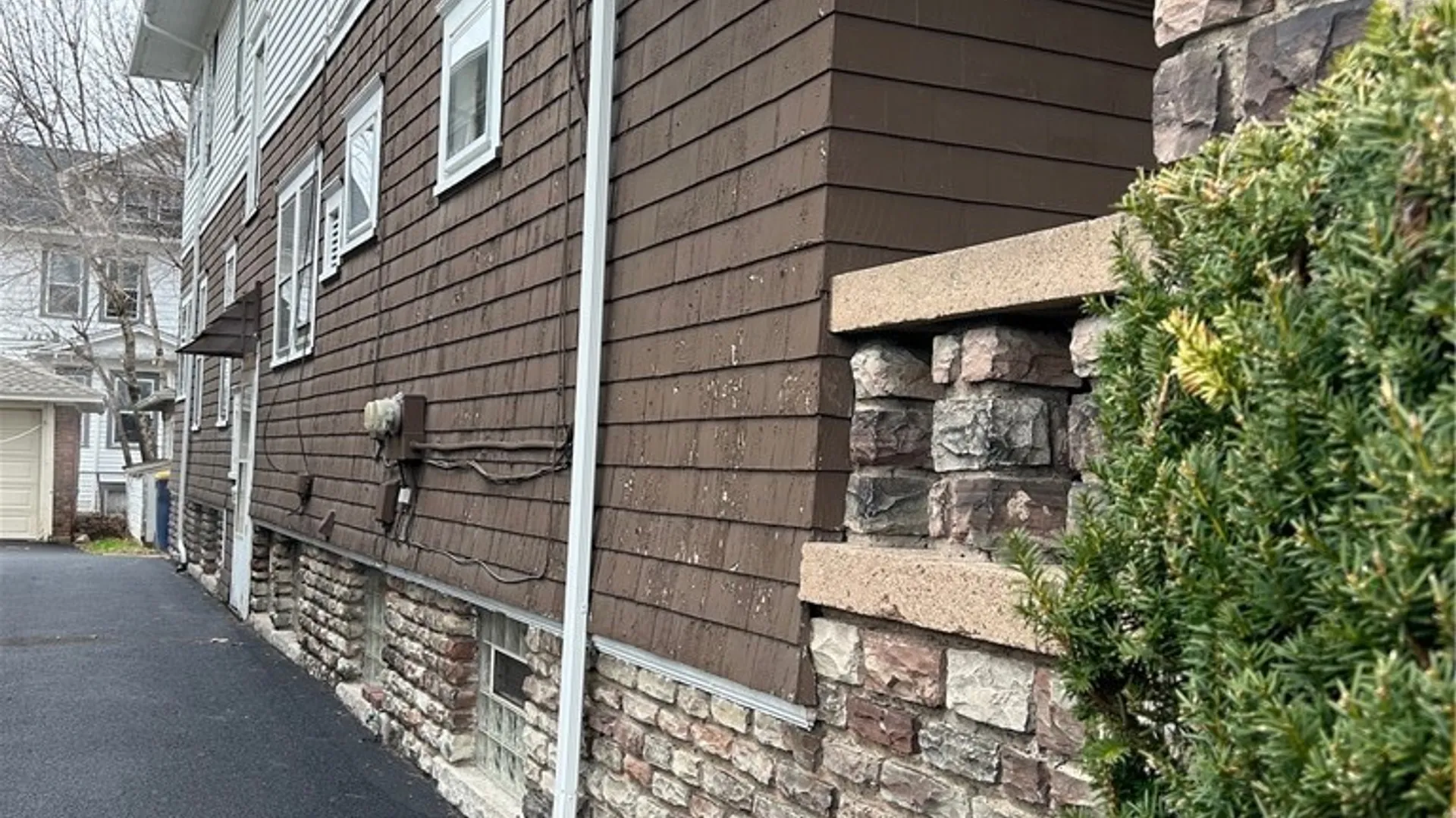 Property at 403 East Avenue, Lockport City, NY 14094 24