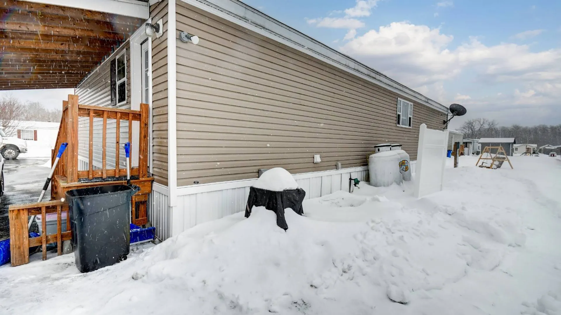 Property at 22 Leto Lane, Johnstown, NY 12095 5