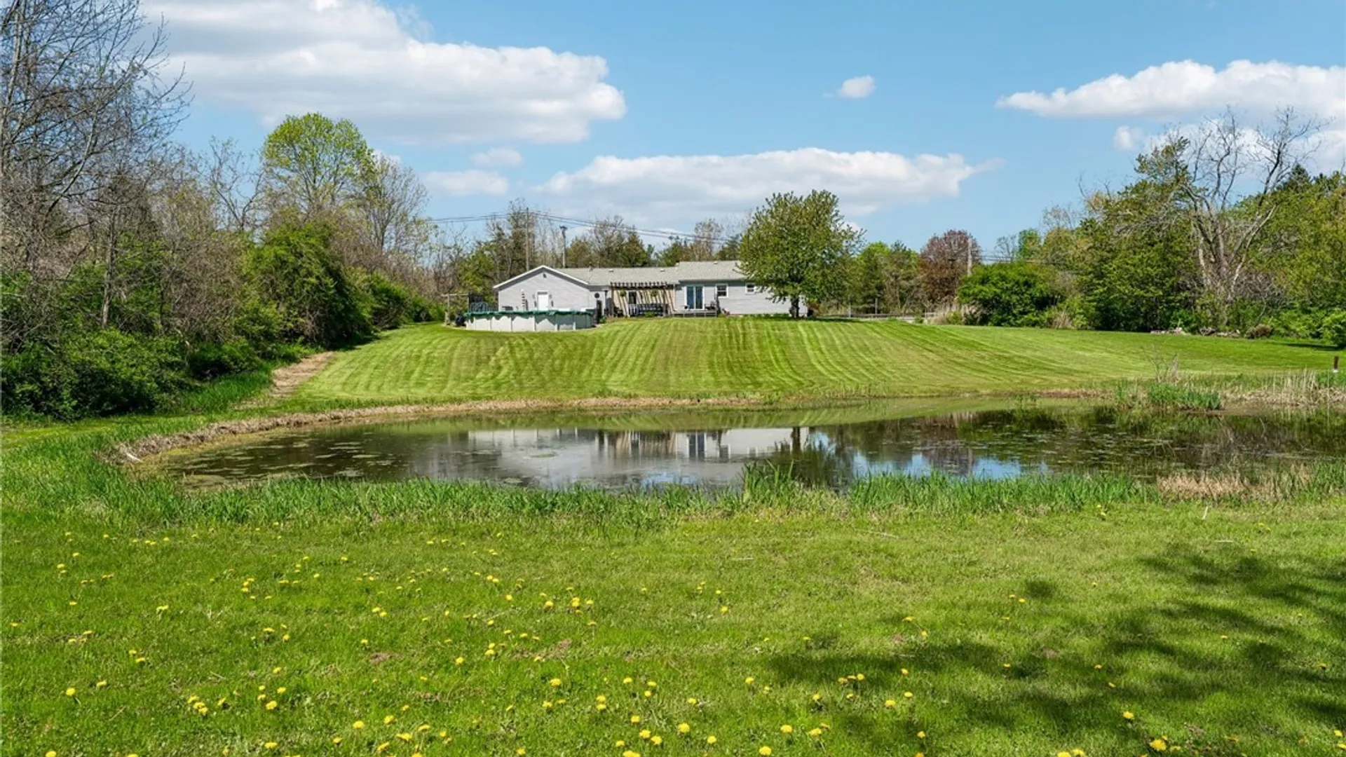 Property at 10487 Alexander Road, Alexander, NY 14005 34