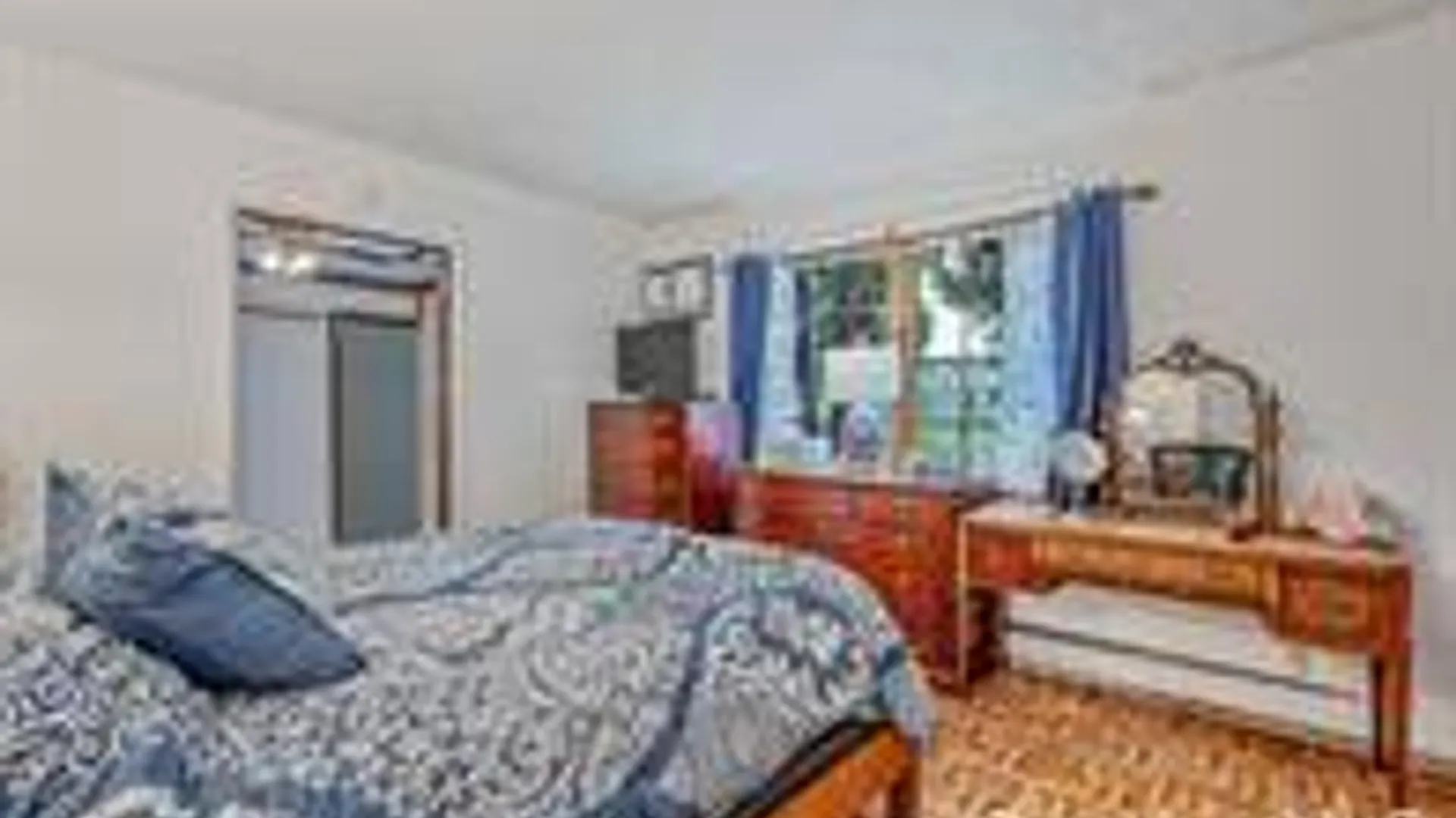 Property at 22 Mercury Lane, Levittown, NY 11758 19