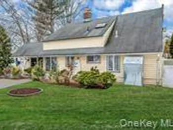 Property at 22 Mercury Lane, Levittown, NY 11758