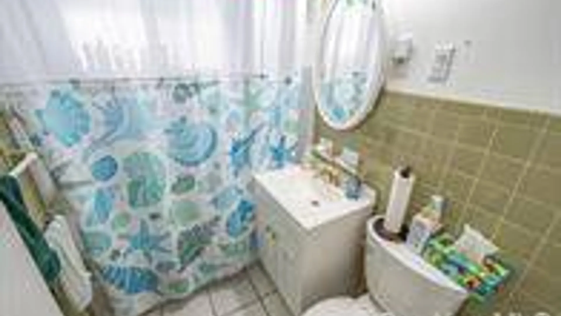 Property at 22 Mercury Lane, Levittown, NY 11758 20