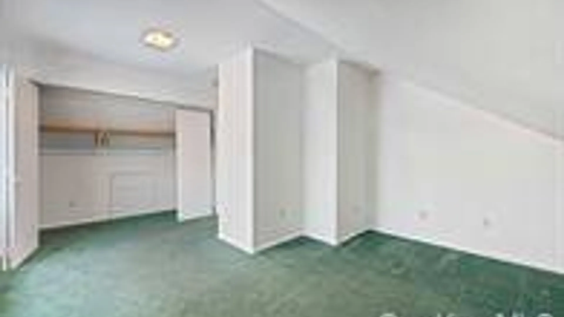 Property at 22 Mercury Lane, Levittown, NY 11758 25