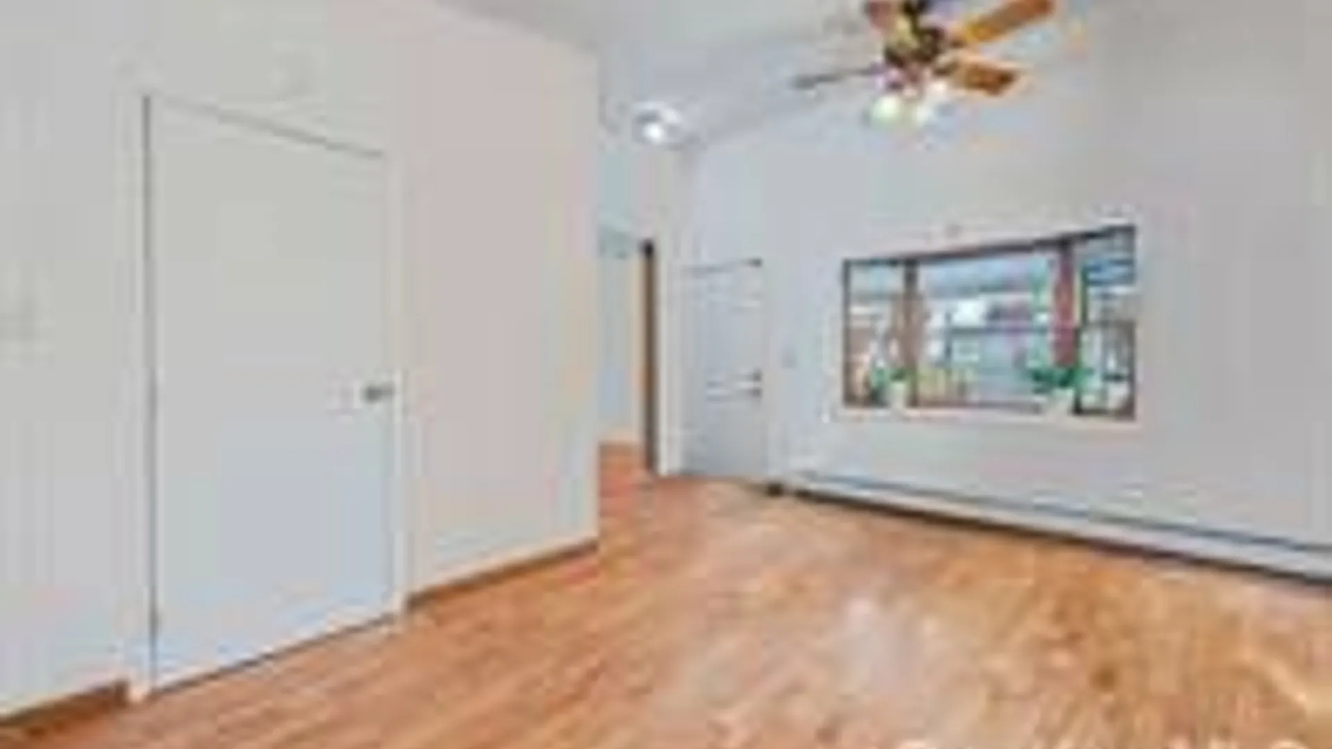 Property at 22 Mercury Lane, Levittown, NY 11758 7