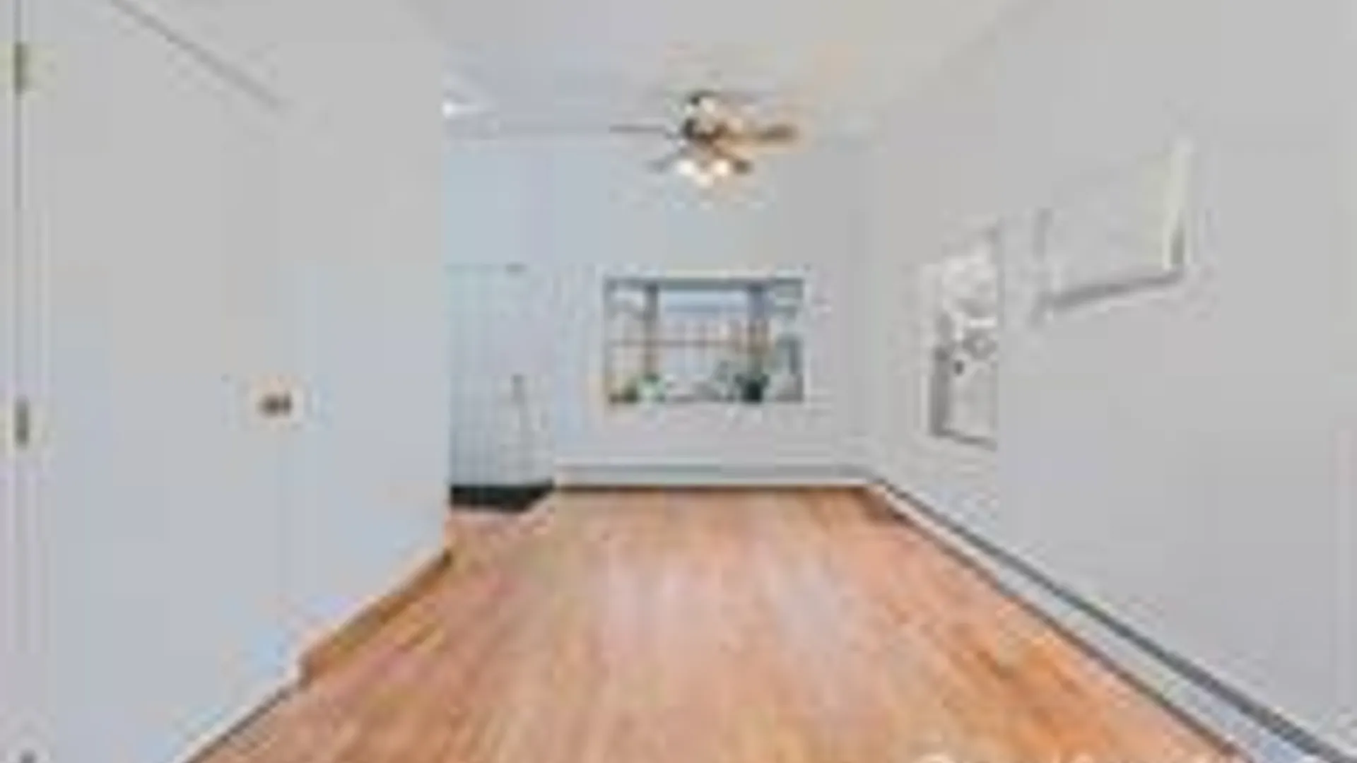 Property at 22 Mercury Lane, Levittown, NY 11758 9