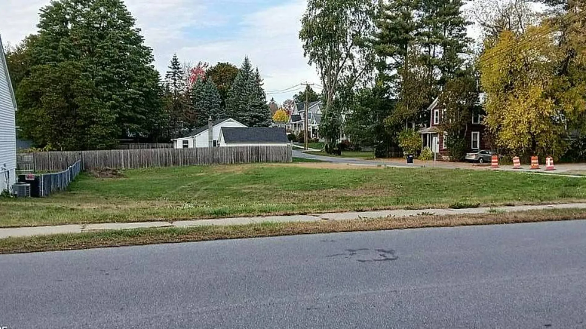 Property at 227 W. CIRCILAR ST., SARATOGA SPRINGS, NY 12866 2