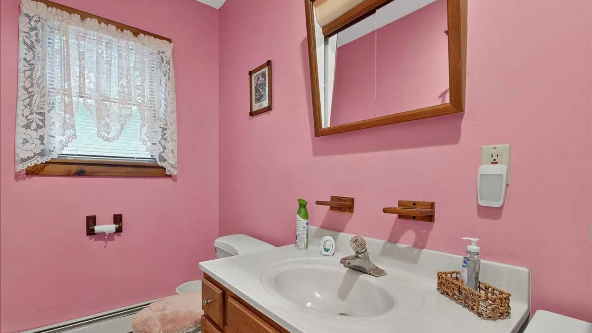 Property at 80 E Main St, Johnstown, NY 12095 17