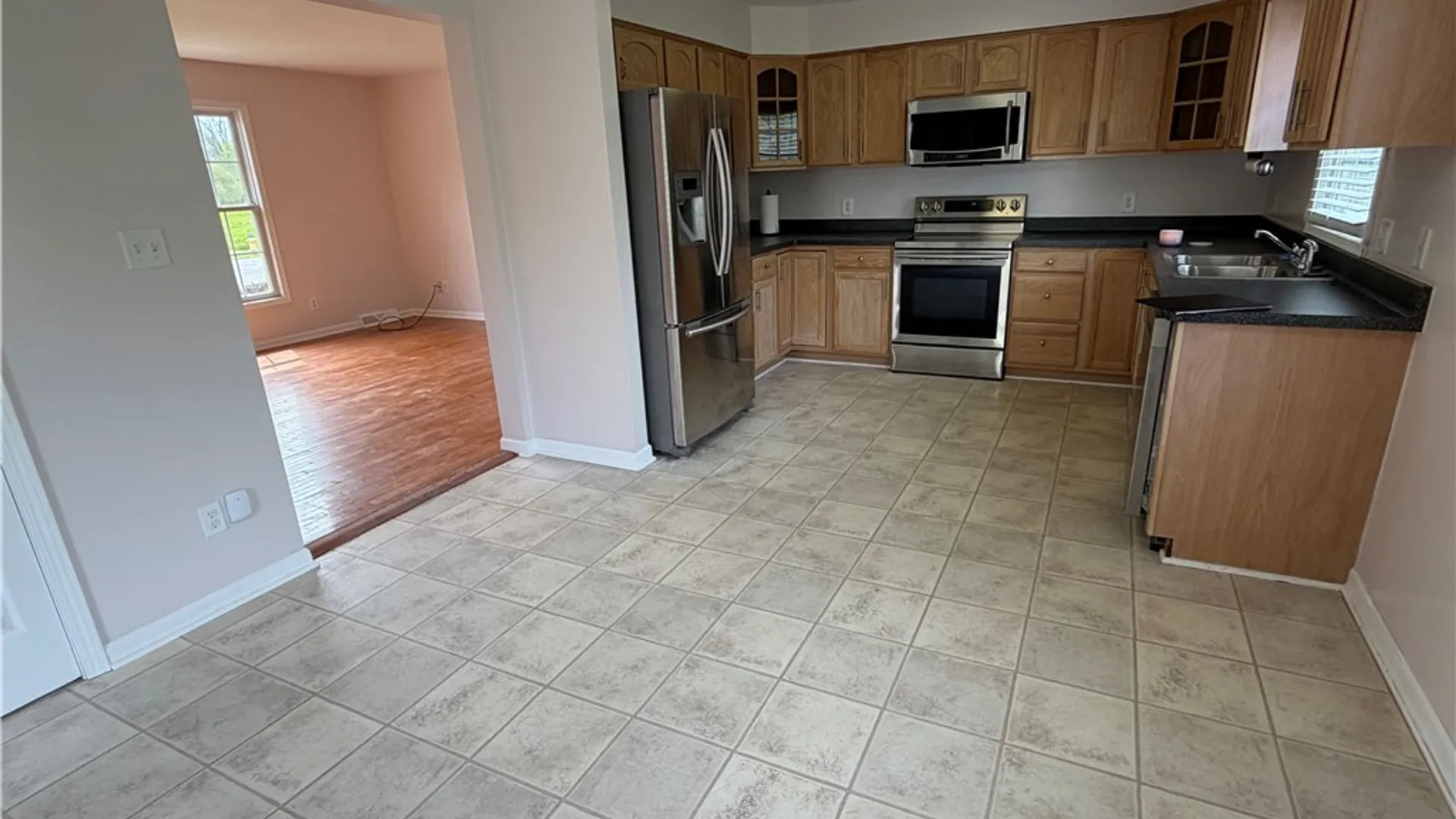 Property at 579 Homestead Drive, North Tonawanda, NY 14120 13