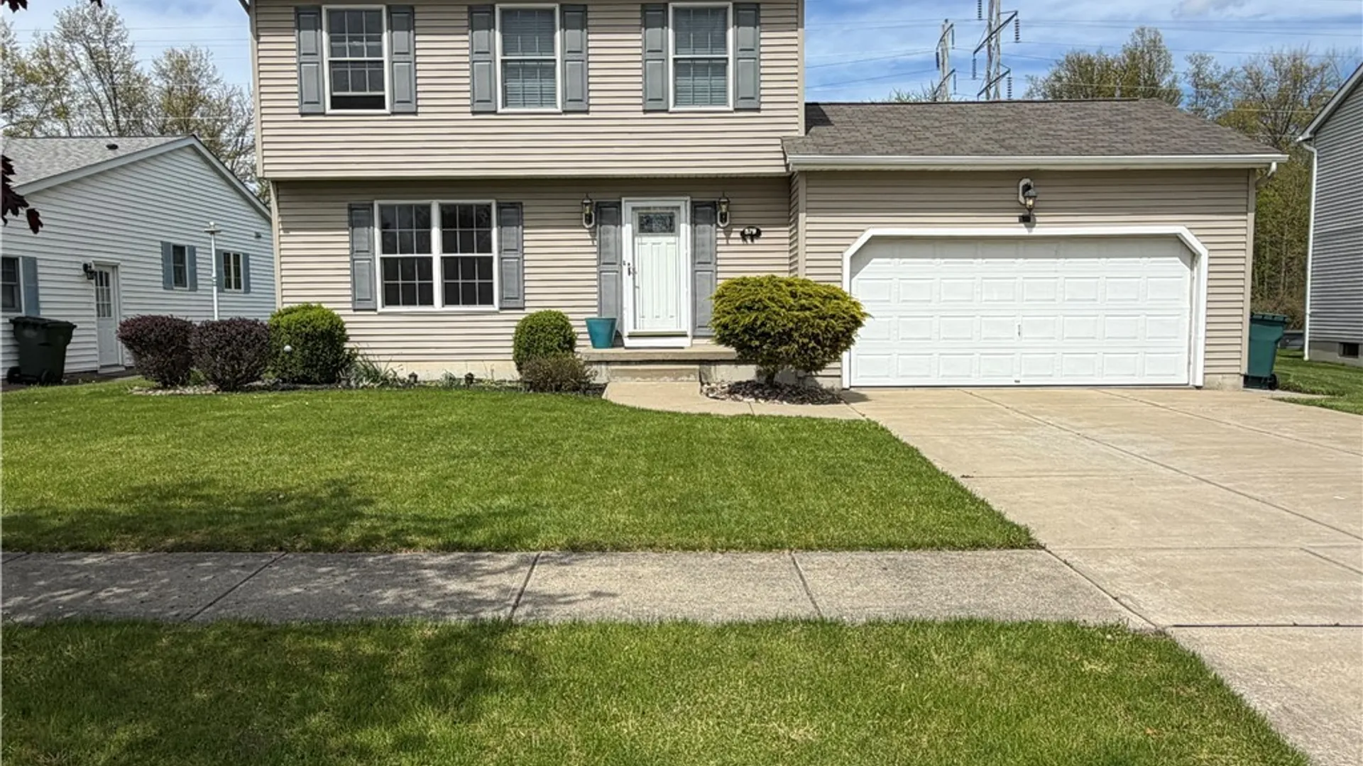 Property at 579 Homestead Drive, North Tonawanda, NY 14120 2