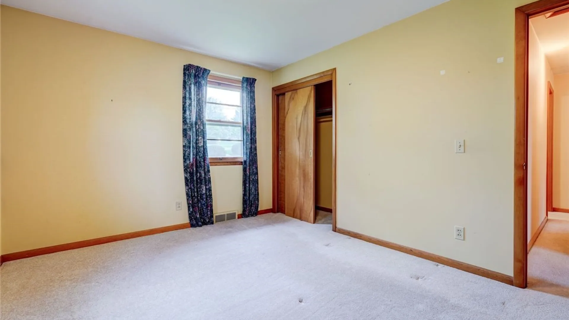 Property at 6612 Bethany Leroy Road, Stafford, NY 14143 17
