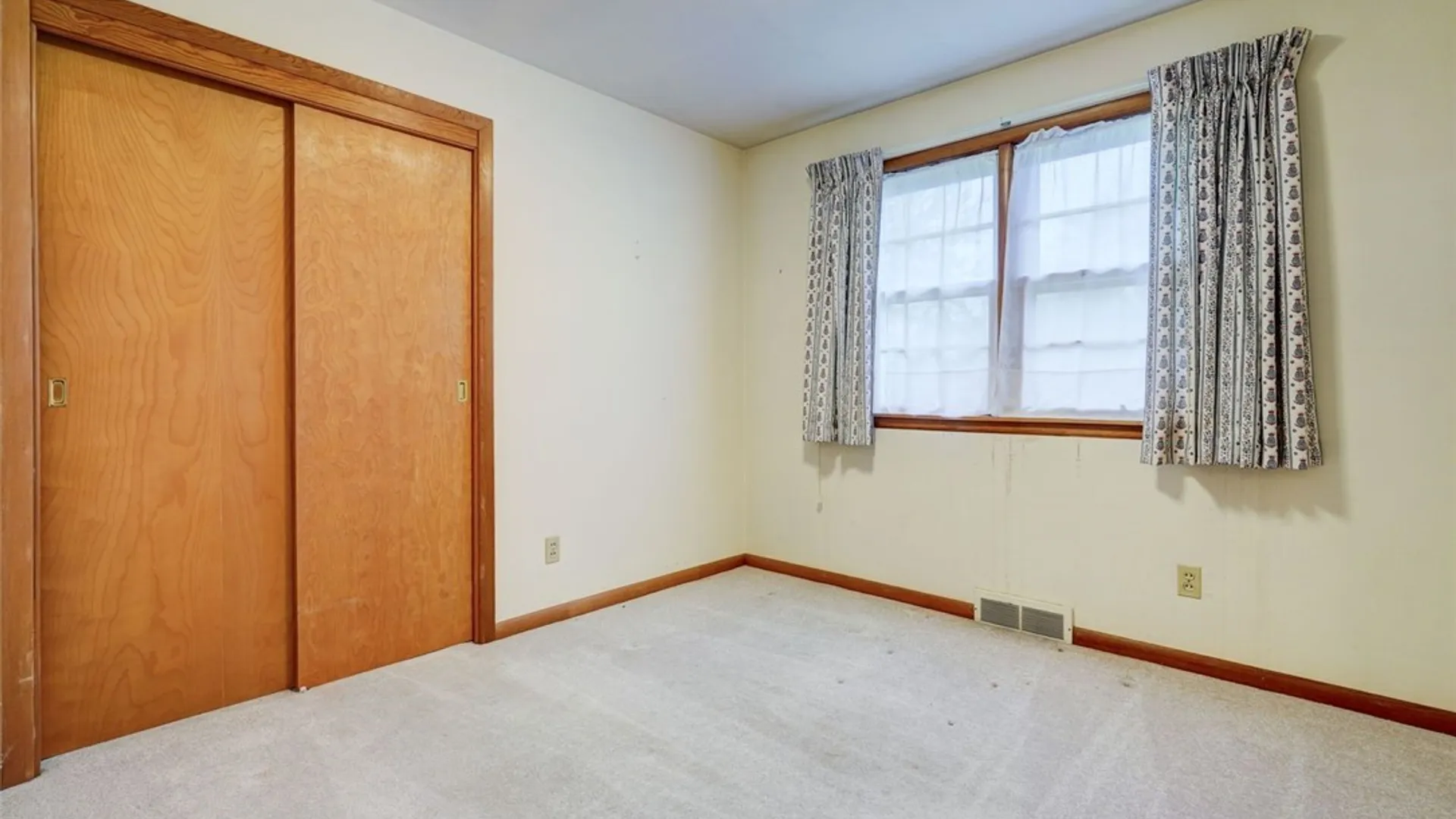 Property at 6612 Bethany Leroy Road, Stafford, NY 14143 19