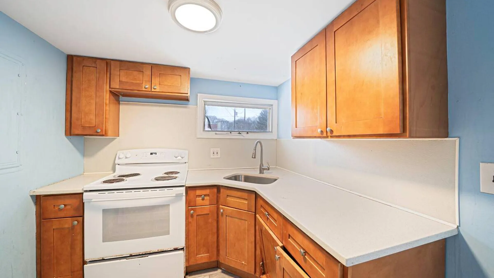 Property at 1049 Woodcrest Avenue, Riverhead, NY 11901 9