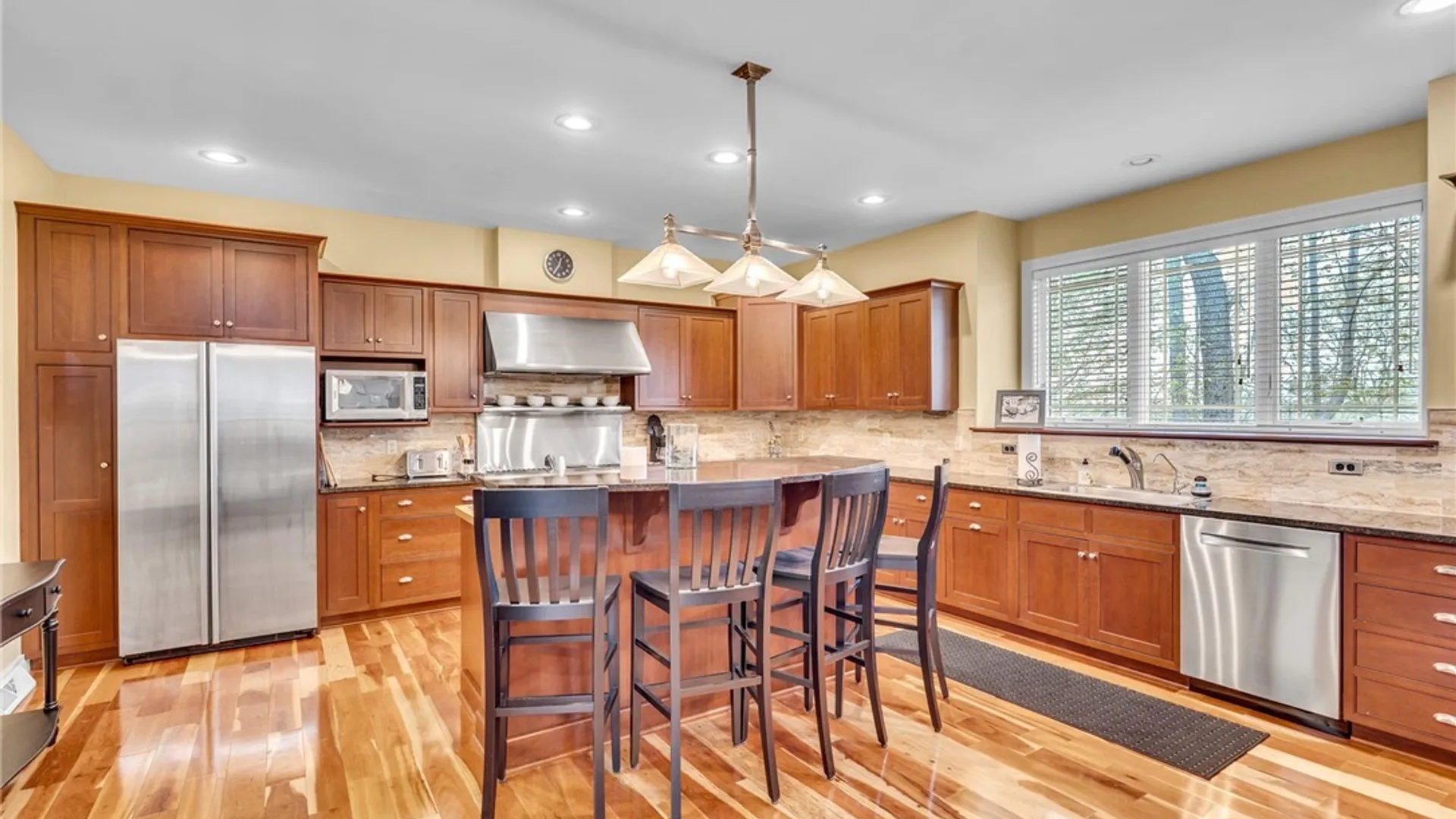 Property at 981 Lakeside Drive, Pembroke, NY 14036 9
