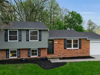 Property at 4584 Buckingham Lane, Hamburg, NY 14075