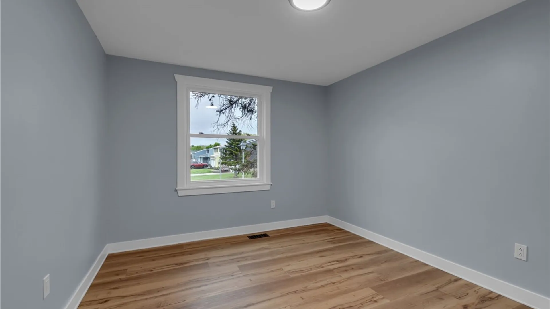 Property at 4584 Buckingham Lane, Hamburg, NY 14075 27