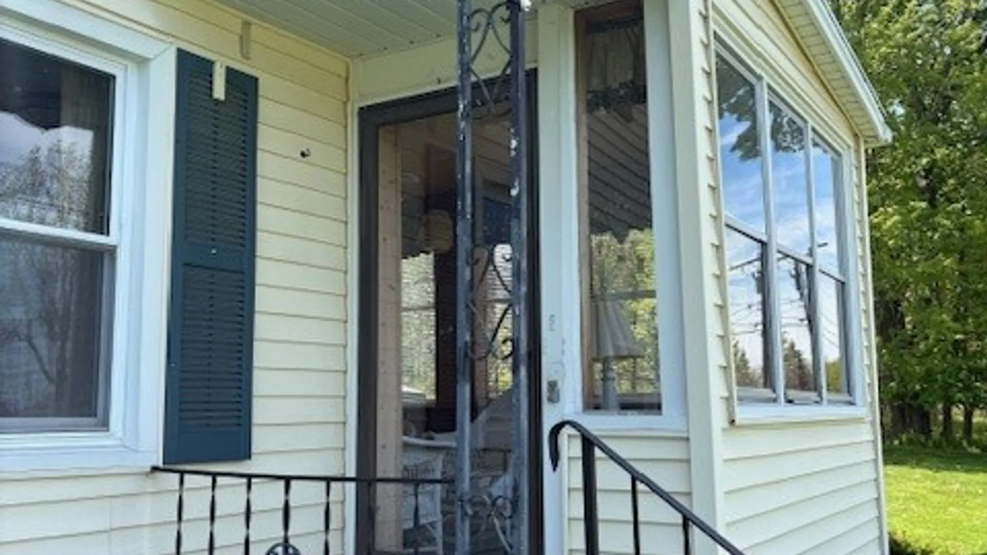 Property at 9748 Watson Avenue, Royalton, NY 14105 6