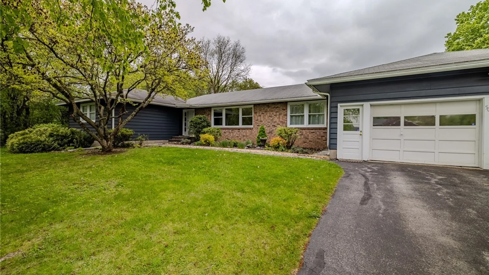 Property at 5063 Highbridge Lane, Manlius, NY 13066 3