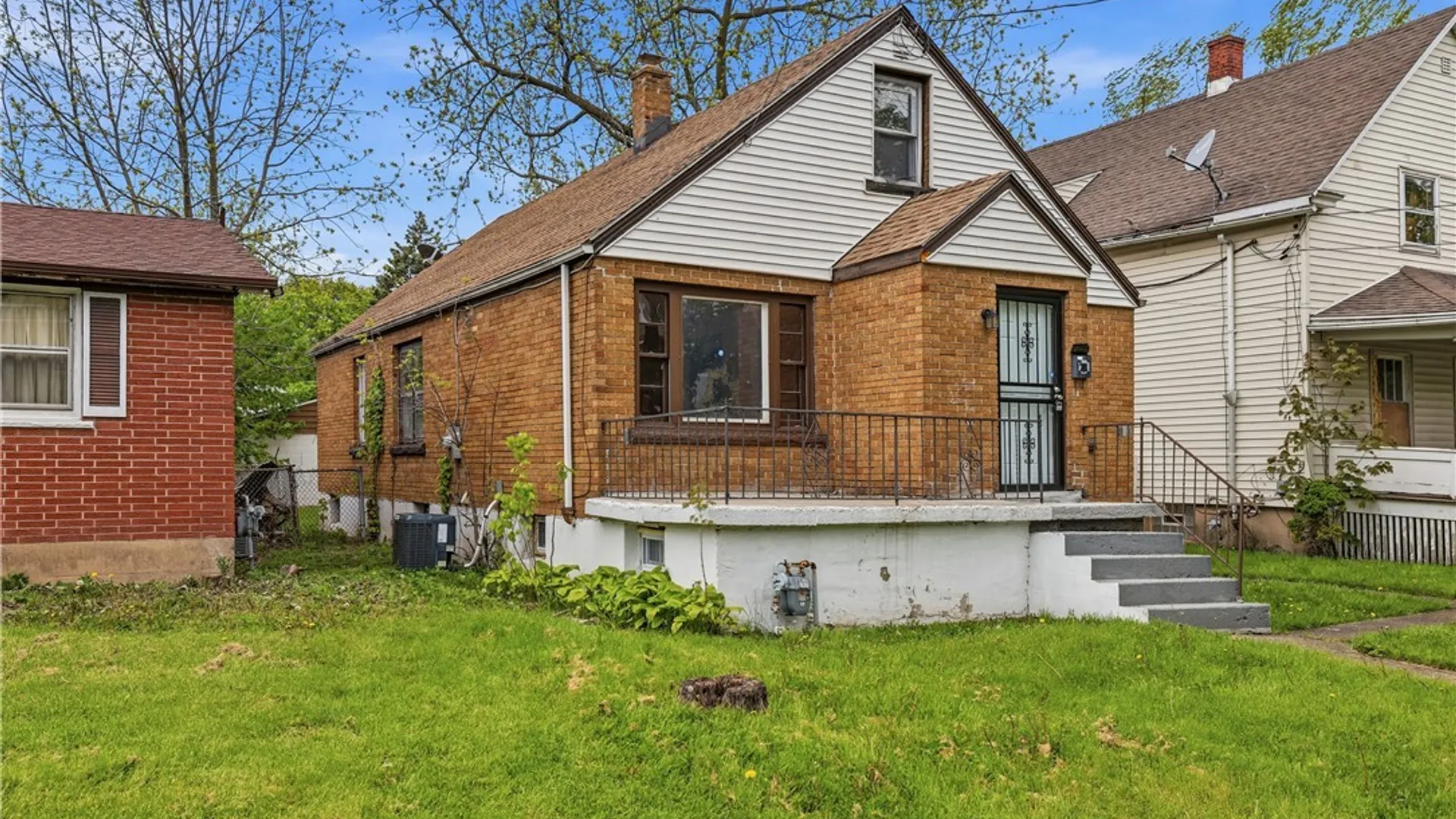 Property at 414 18th Street, Niagara Falls, NY 14303 2