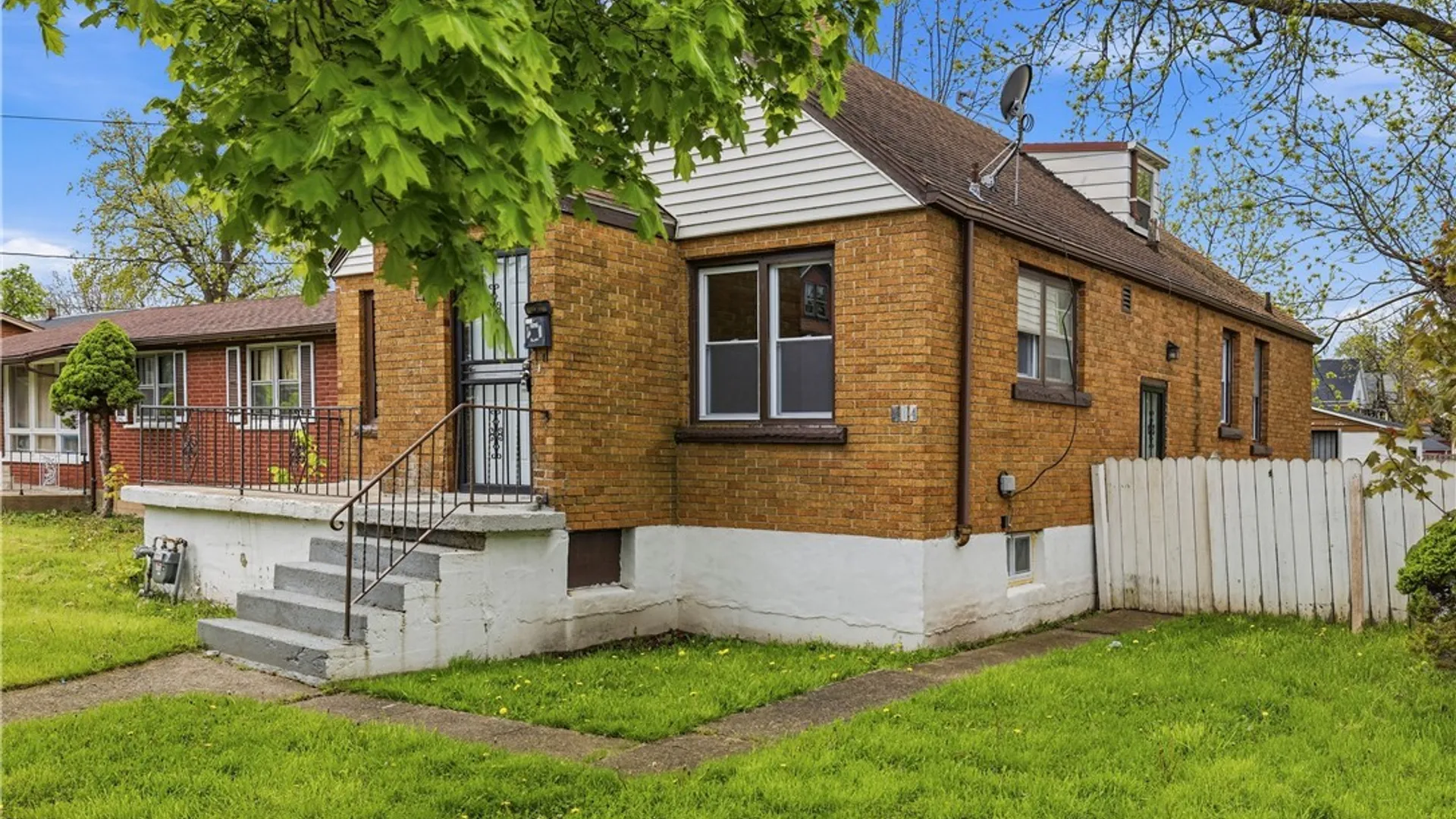 Property at 414 18th Street, Niagara Falls, NY 14303 3