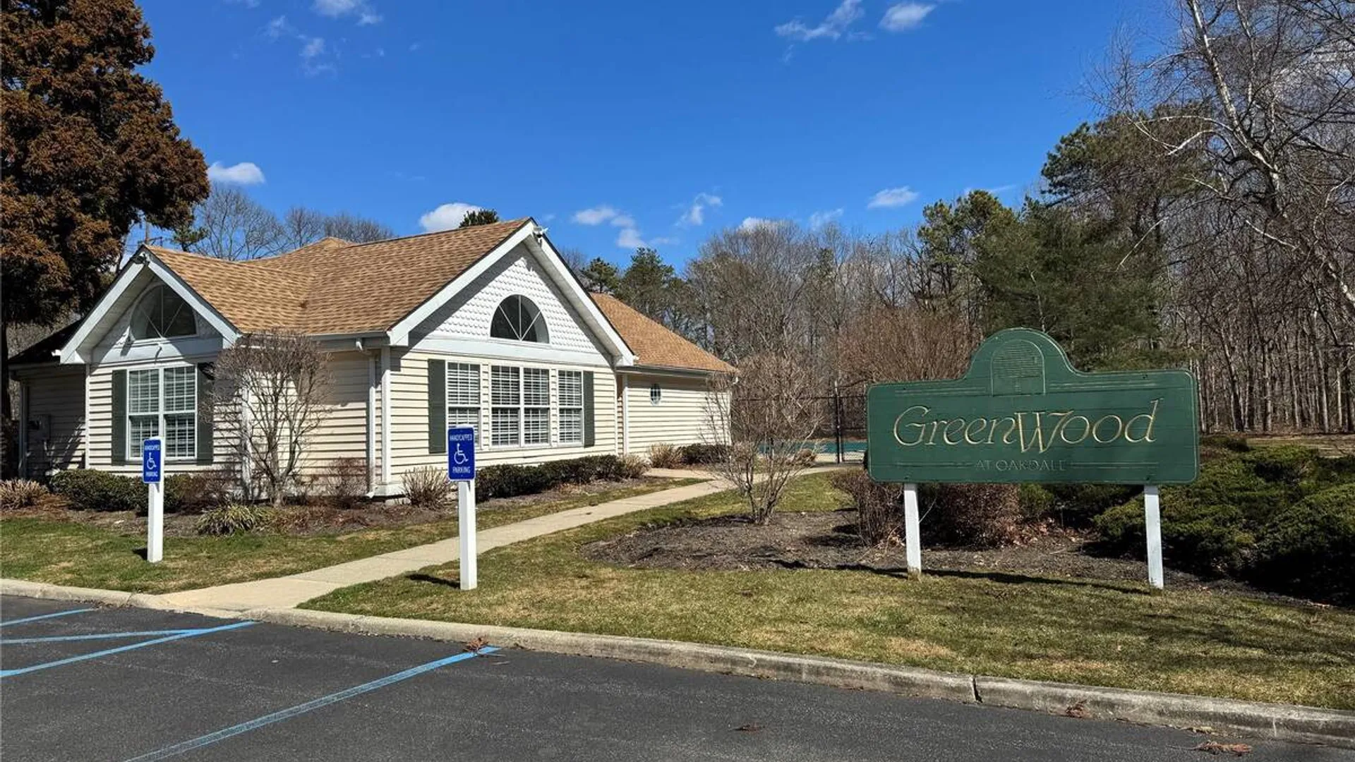 Property at 511 Race Place, Oakdale, NY 11769 17