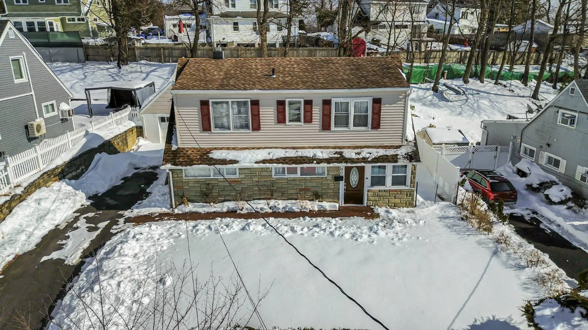 Property at 90 Mountaindale Rd, Yonkers, NY 10710 3