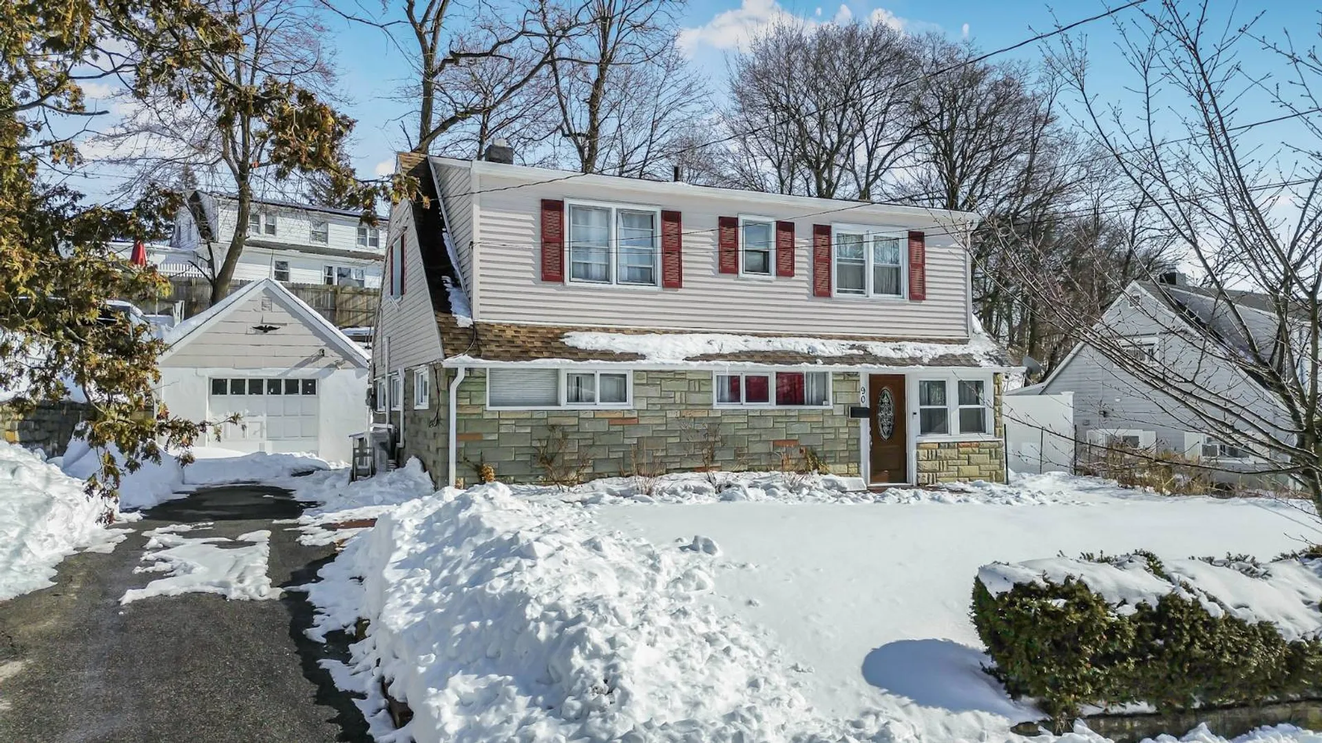 Property at 90 Mountaindale Rd, Yonkers, NY 10710 4