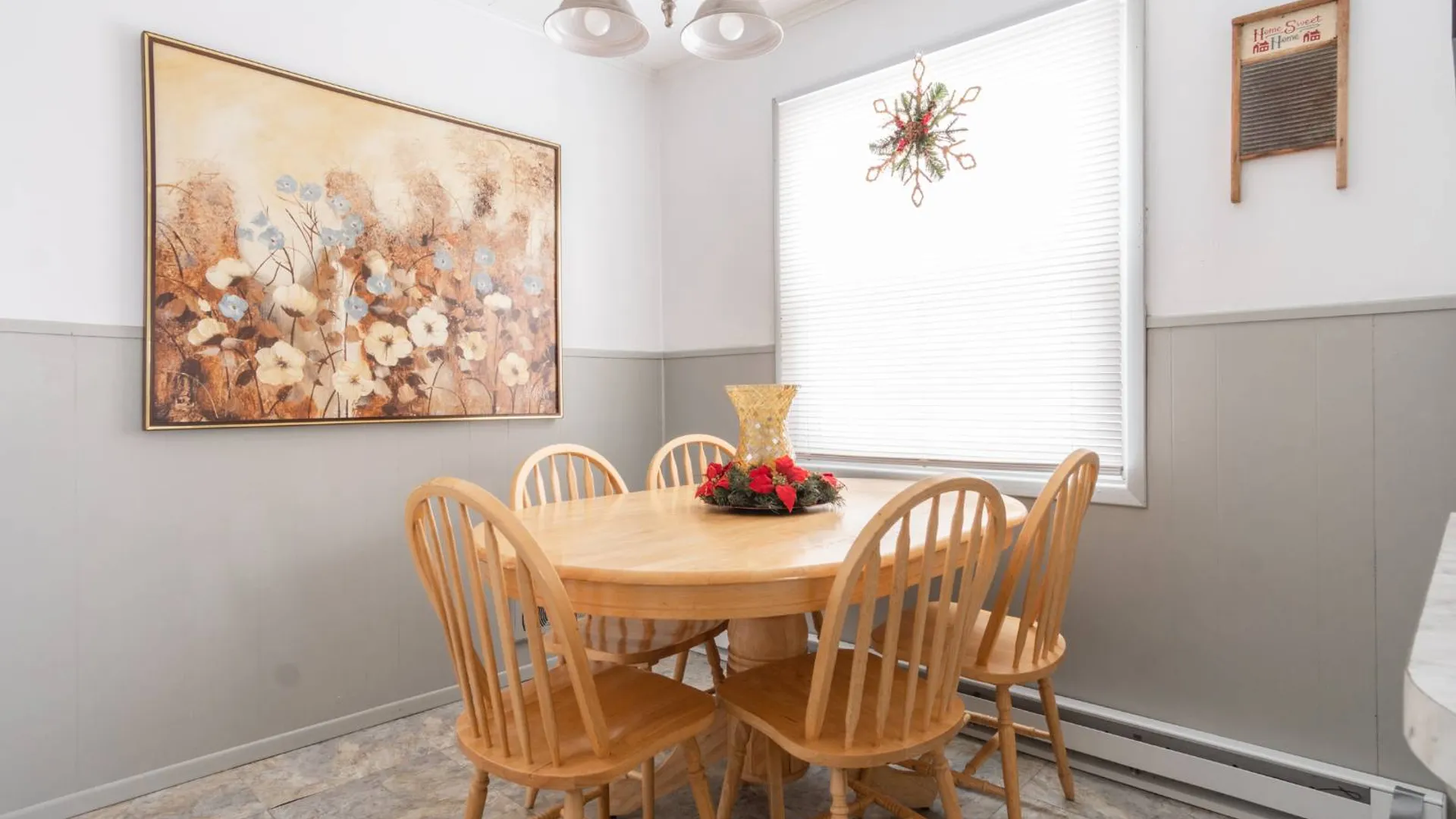 Property at 302 S William St, Johnstown, NY 12095 25