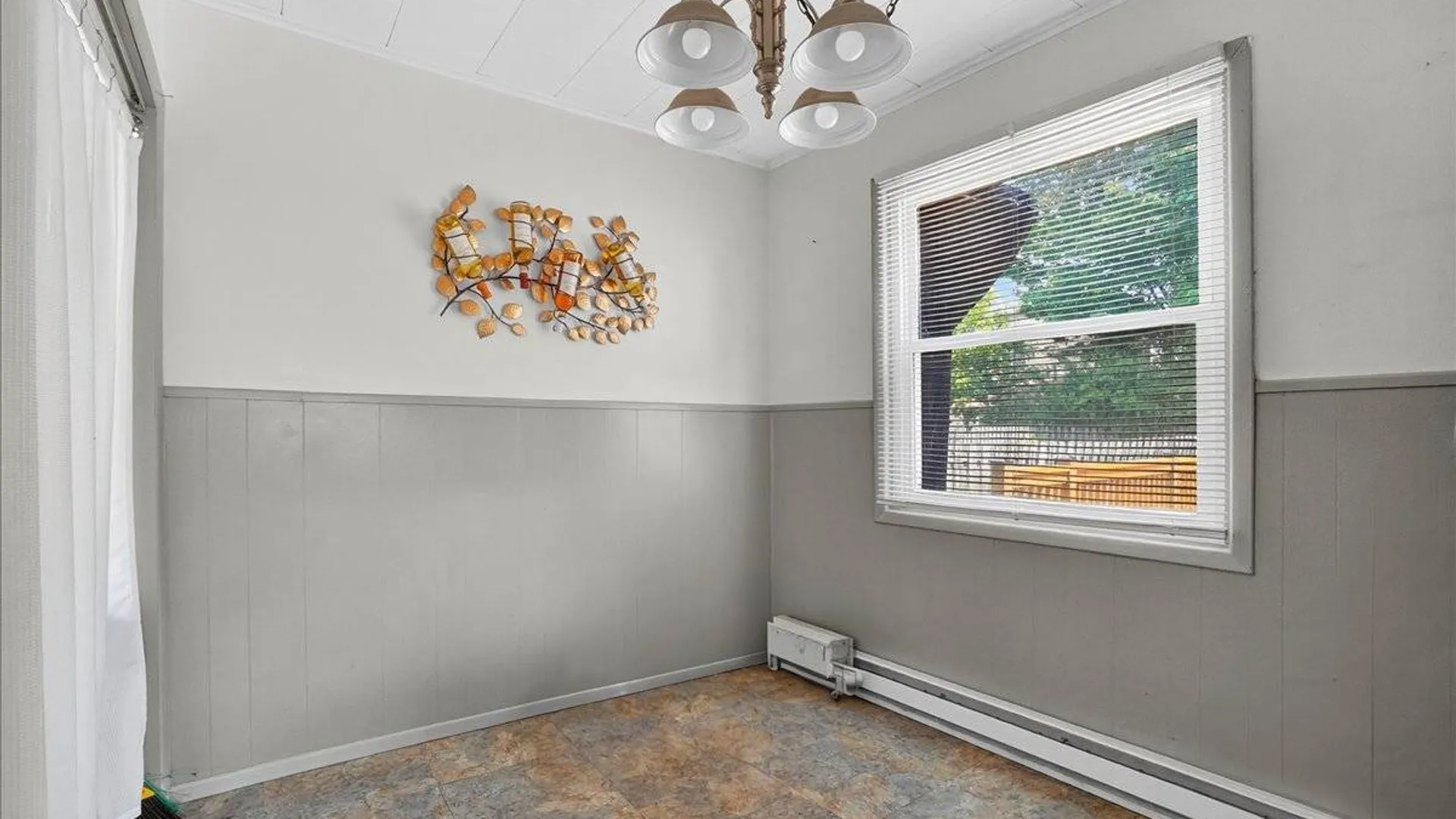 Property at 302 S William St, Johnstown, NY 12095 27