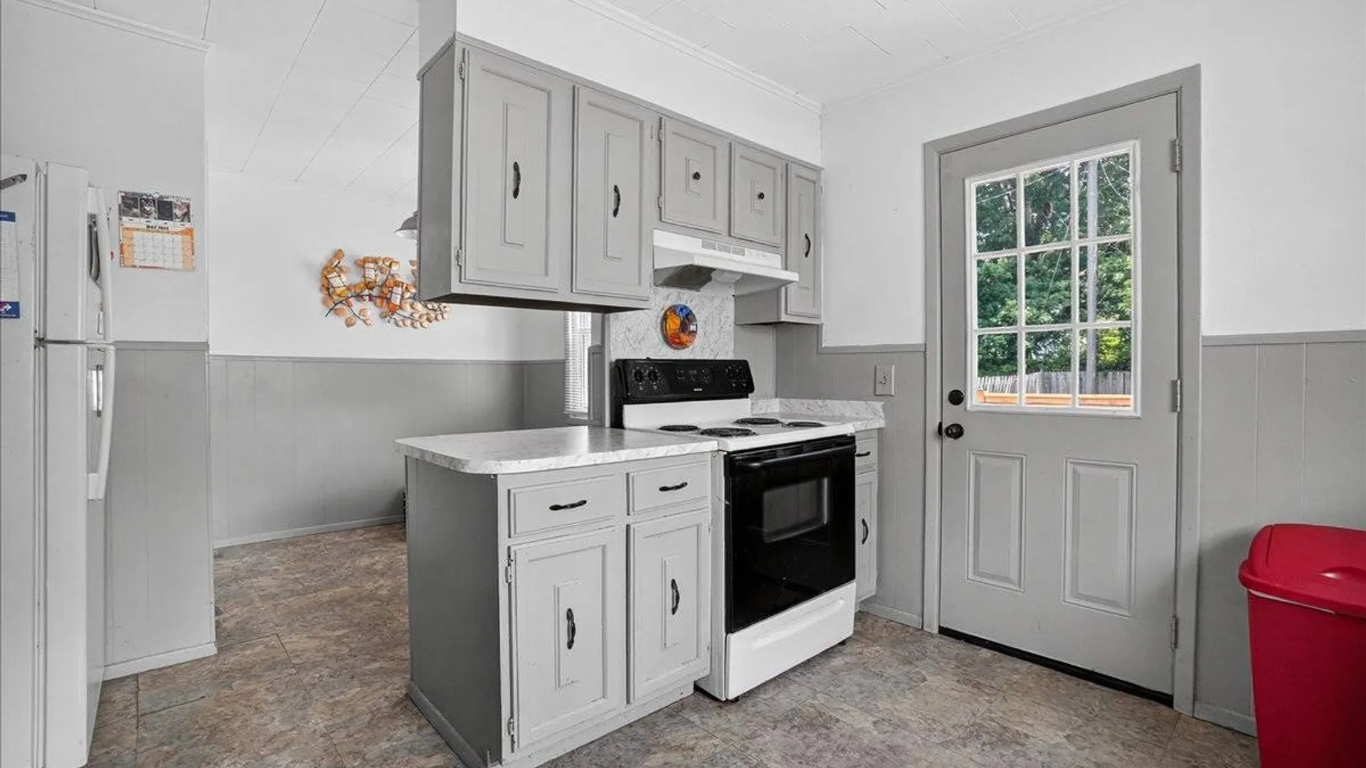 Property at 302 S William St, Johnstown, NY 12095 29