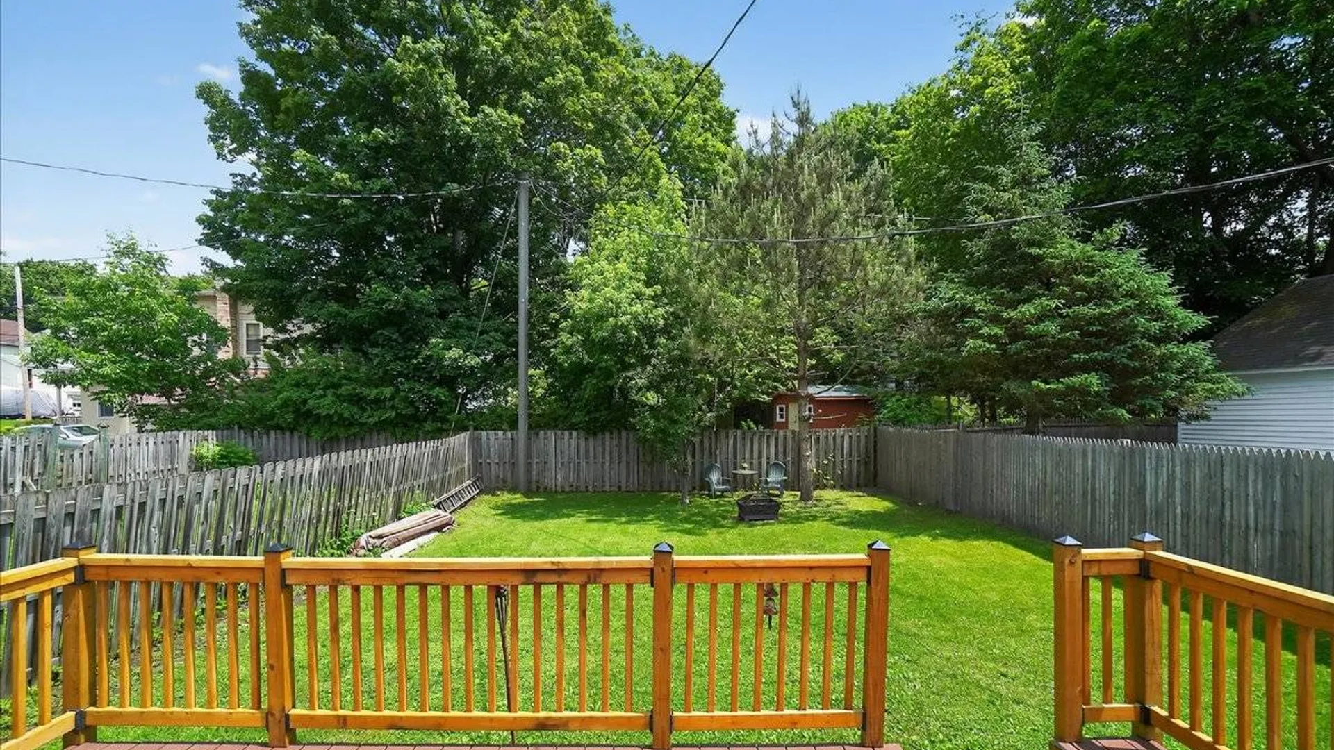 Property at 302 S William St, Johnstown, NY 12095 3