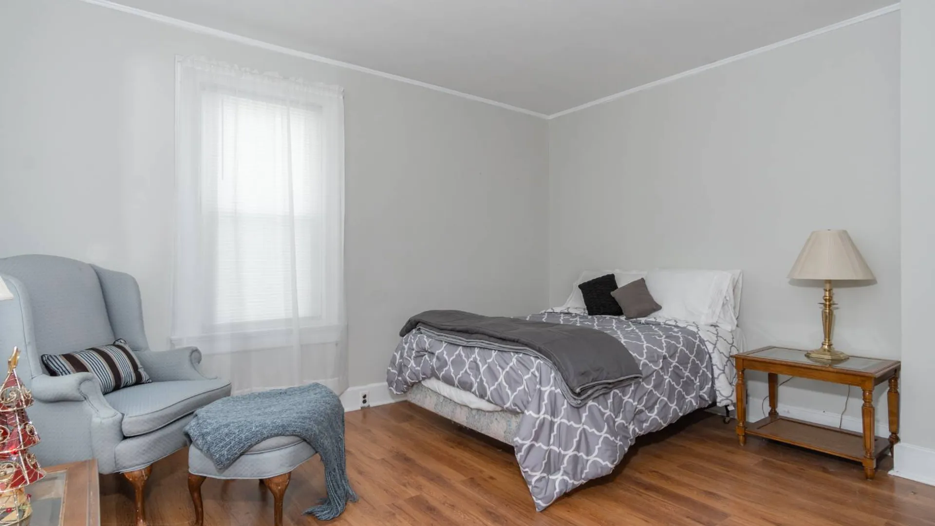 Property at 302 S William St, Johnstown, NY 12095 33